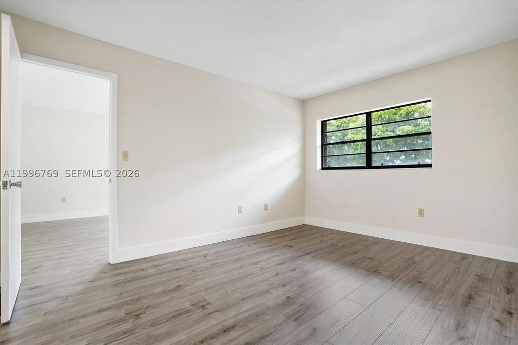 Real estate property located at 995 84th Ave #309, Miami-dade, Westchester Point Condo, Miami, FL