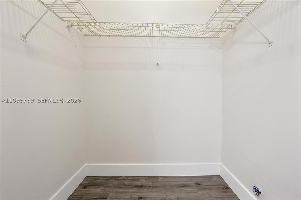 Real estate property located at 995 84th Ave #309, Miami-dade, Westchester Point Condo, Miami, FL