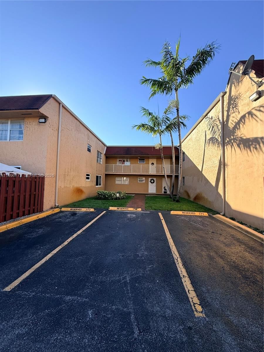 Real estate property located at 9972 88th St #1125, Miami-dade, Puerta Del Sol Condominium, Miami, FL