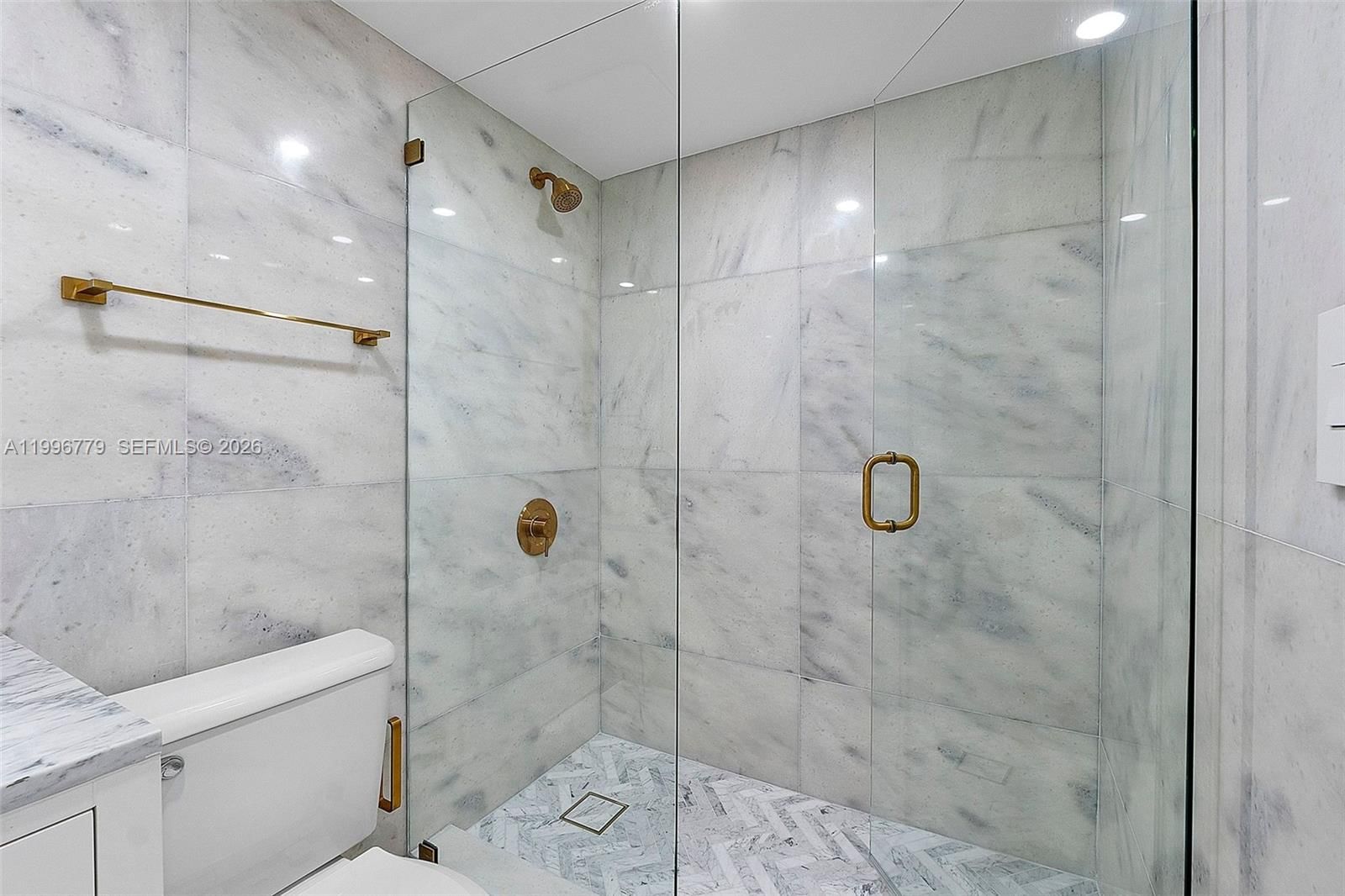 Real estate property located at 540 Brickell Key Dr #928, Miami-dade, Brickell Key Ii Condo, Miami, FL