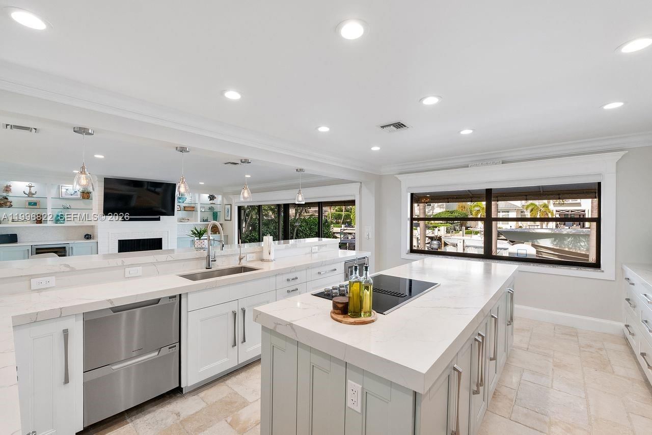 Real estate property located at 3333 30th Ave, Broward, Lake Placid, Lighthouse Point, FL