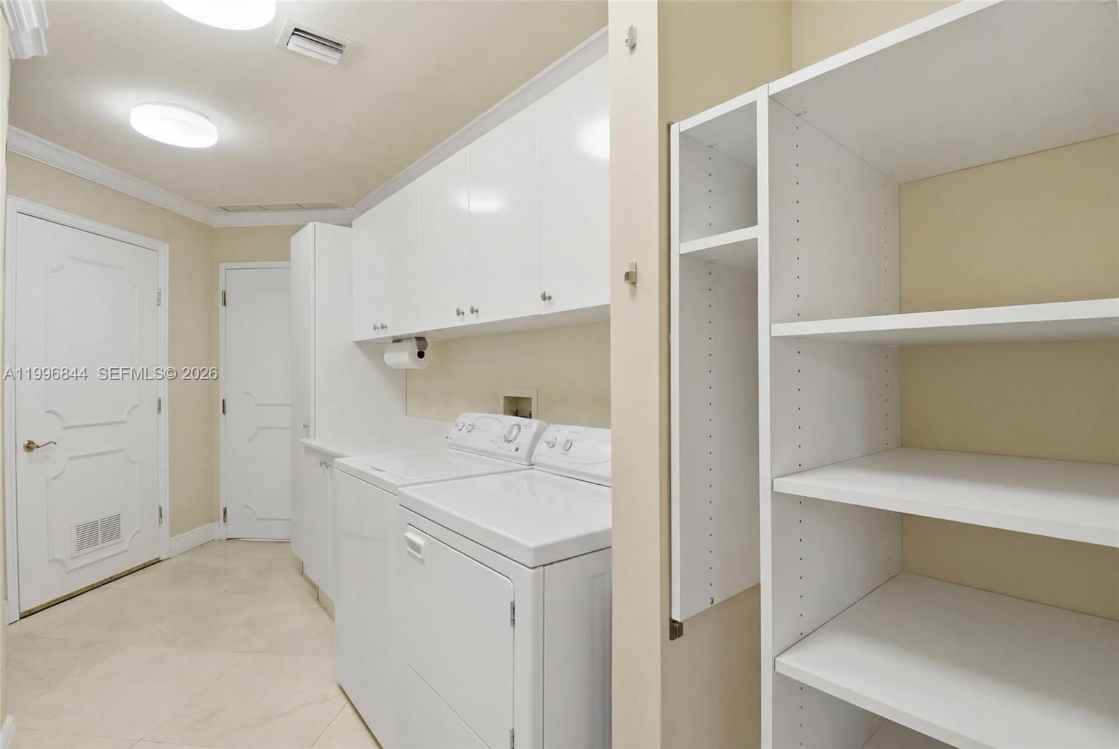 Real estate property located at 60 Edgewater Dr #3G, Miami-dade, The Gables Condo, Coral Gables, FL