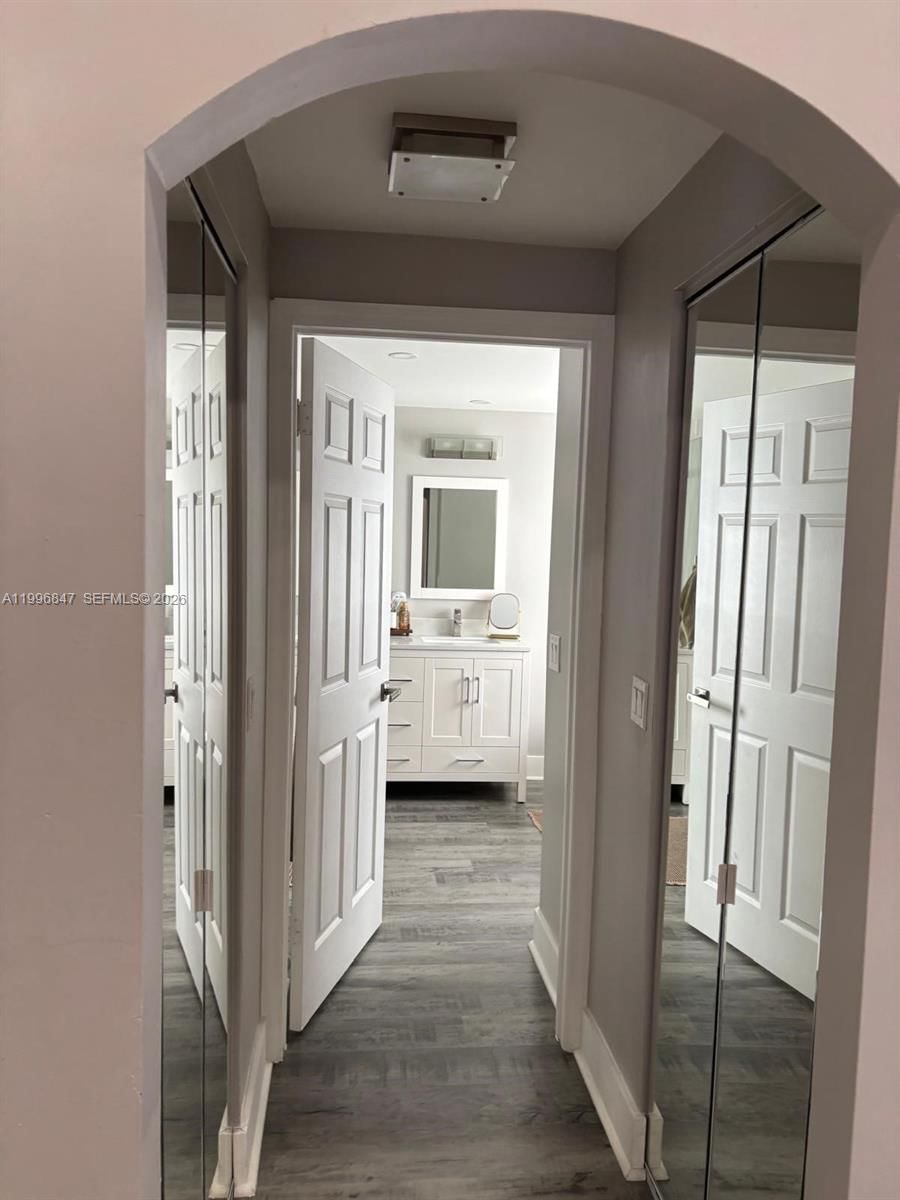 Real estate property located at 15891 76th St, Miami-dade, Heftler Homes At Lago Mar, Miami, FL