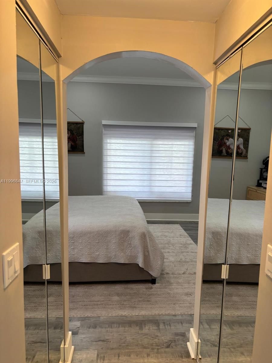 Real estate property located at 15891 76th St, Miami-dade, Heftler Homes At Lago Mar, Miami, FL