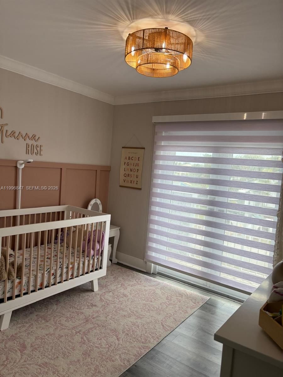 Real estate property located at 15891 76th St, Miami-dade, Heftler Homes At Lago Mar, Miami, FL