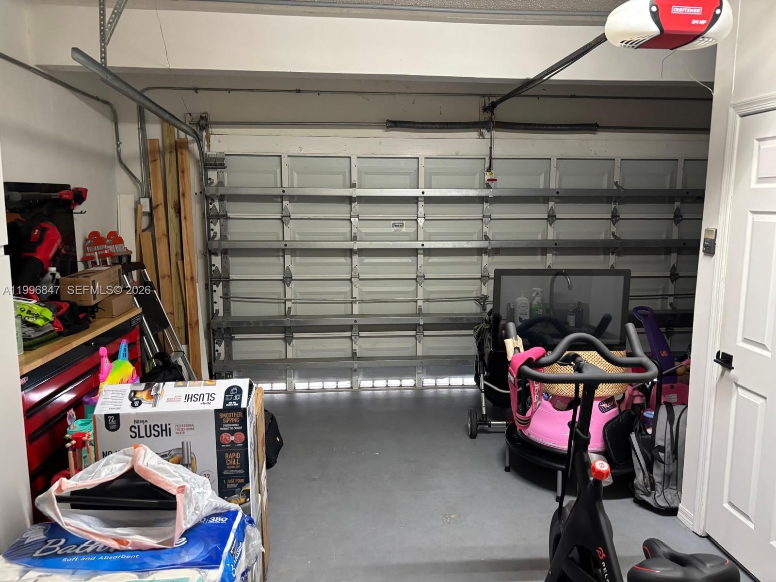 Real estate property located at 15891 76th St, Miami-dade, Heftler Homes At Lago Mar, Miami, FL