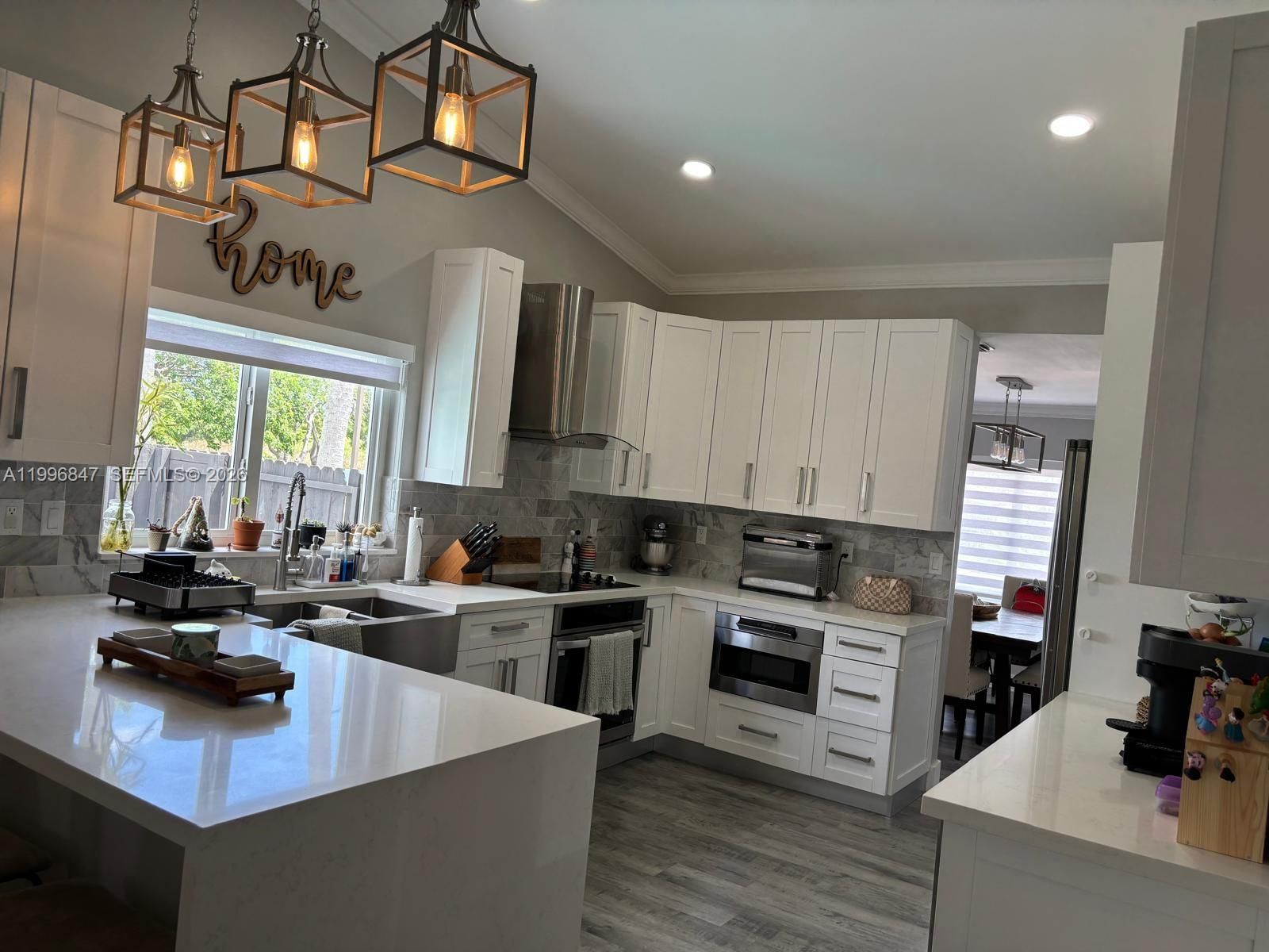 Real estate property located at 15891 76th St, Miami-dade, Heftler Homes At Lago Mar, Miami, FL