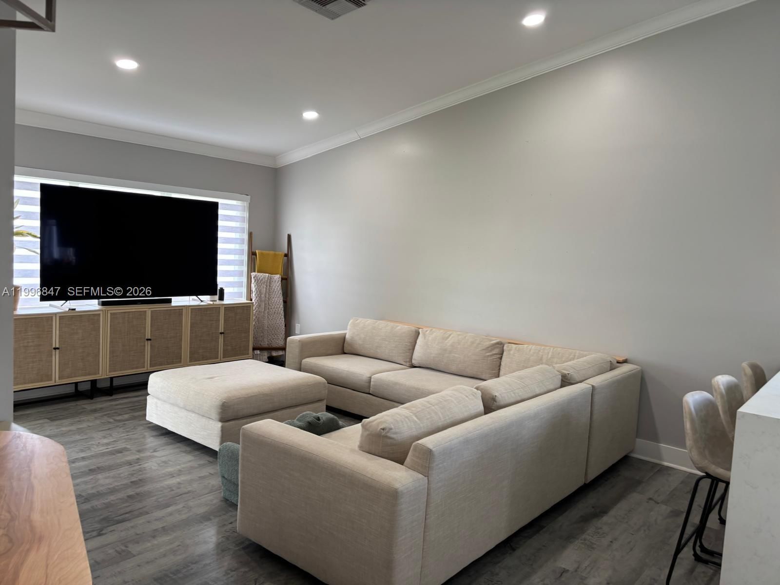 Real estate property located at 15891 76th St, Miami-dade, Heftler Homes At Lago Mar, Miami, FL