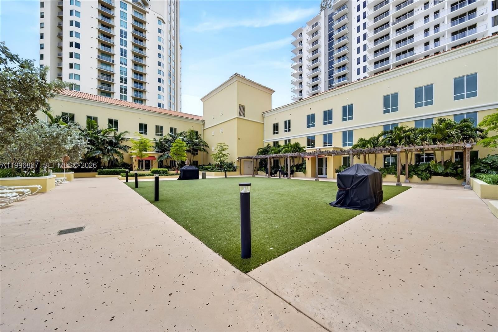 Real estate property located at 7350 89th St #1703S, Miami-dade, Toscano Condo, Miami, FL