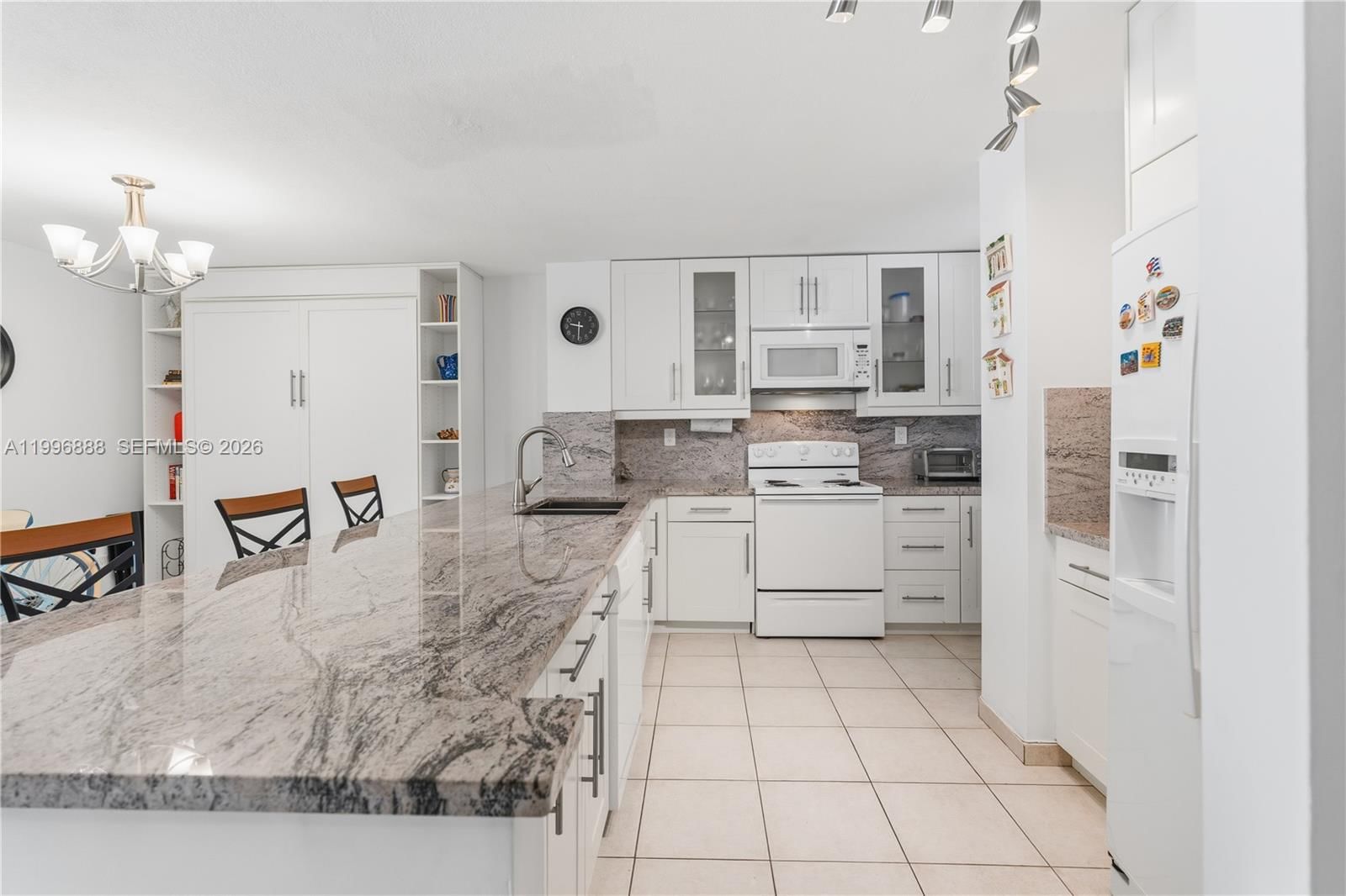 Real estate property located at 6450 Collins Ave #204, Miami-dade, Ocean Park Condo, Miami Beach, FL