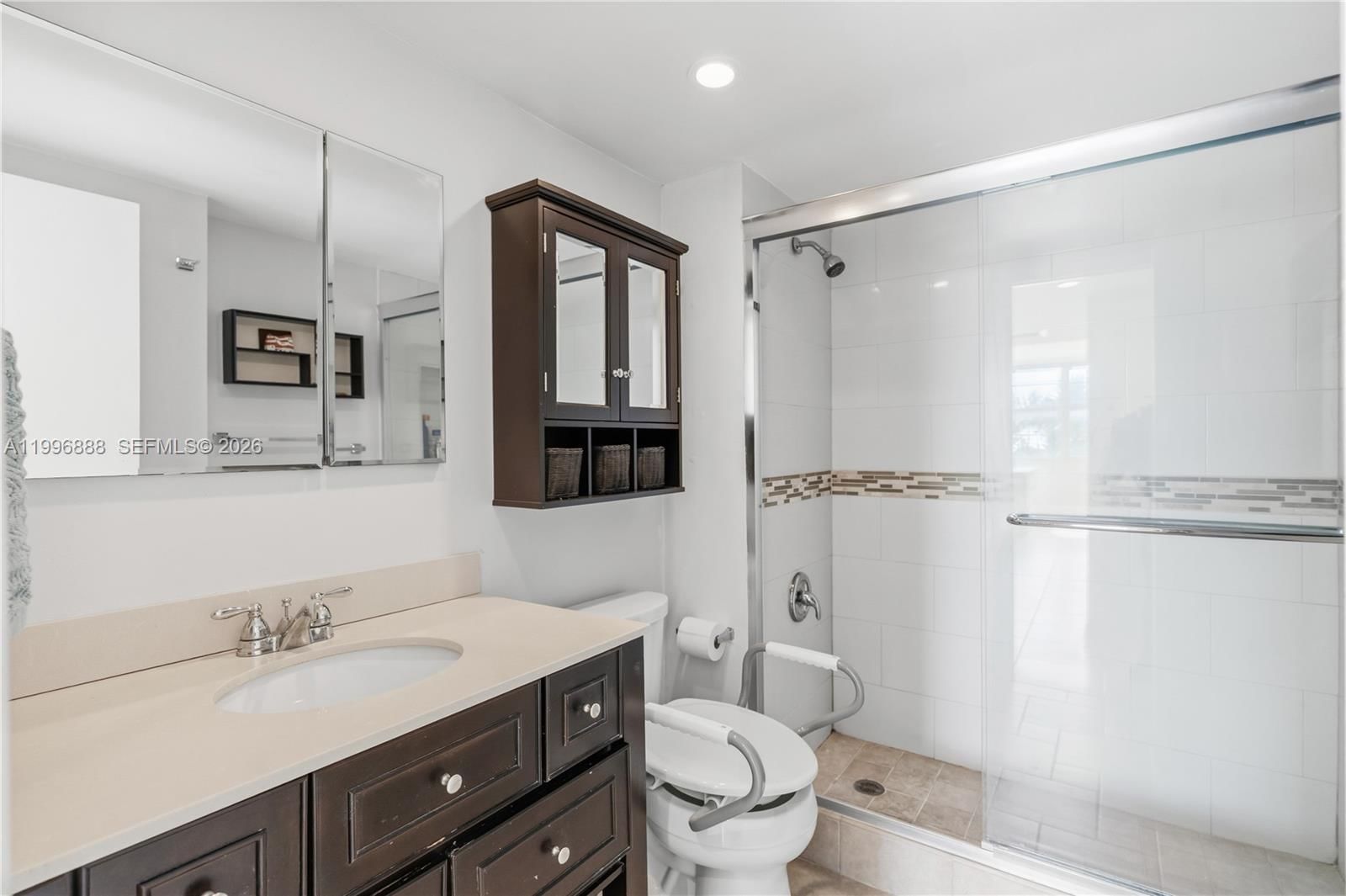 Real estate property located at 6450 Collins Ave #204, Miami-dade, Ocean Park Condo, Miami Beach, FL