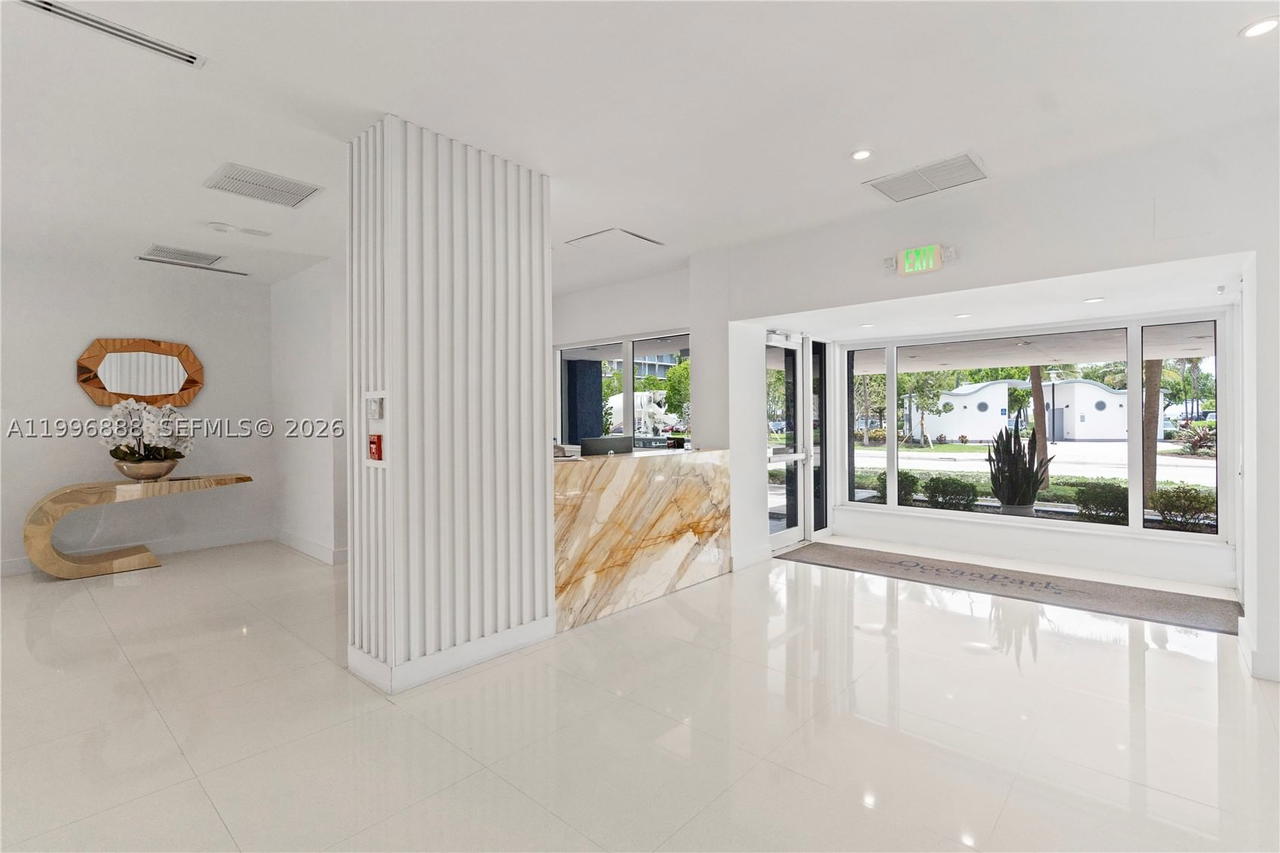 Real estate property located at 6450 Collins Ave #204, Miami-dade, Ocean Park Condo, Miami Beach, FL