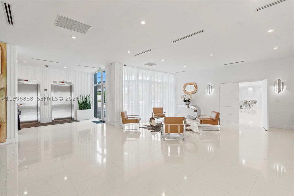 Real estate property located at 6450 Collins Ave #204, Miami-dade, Ocean Park Condo, Miami Beach, FL