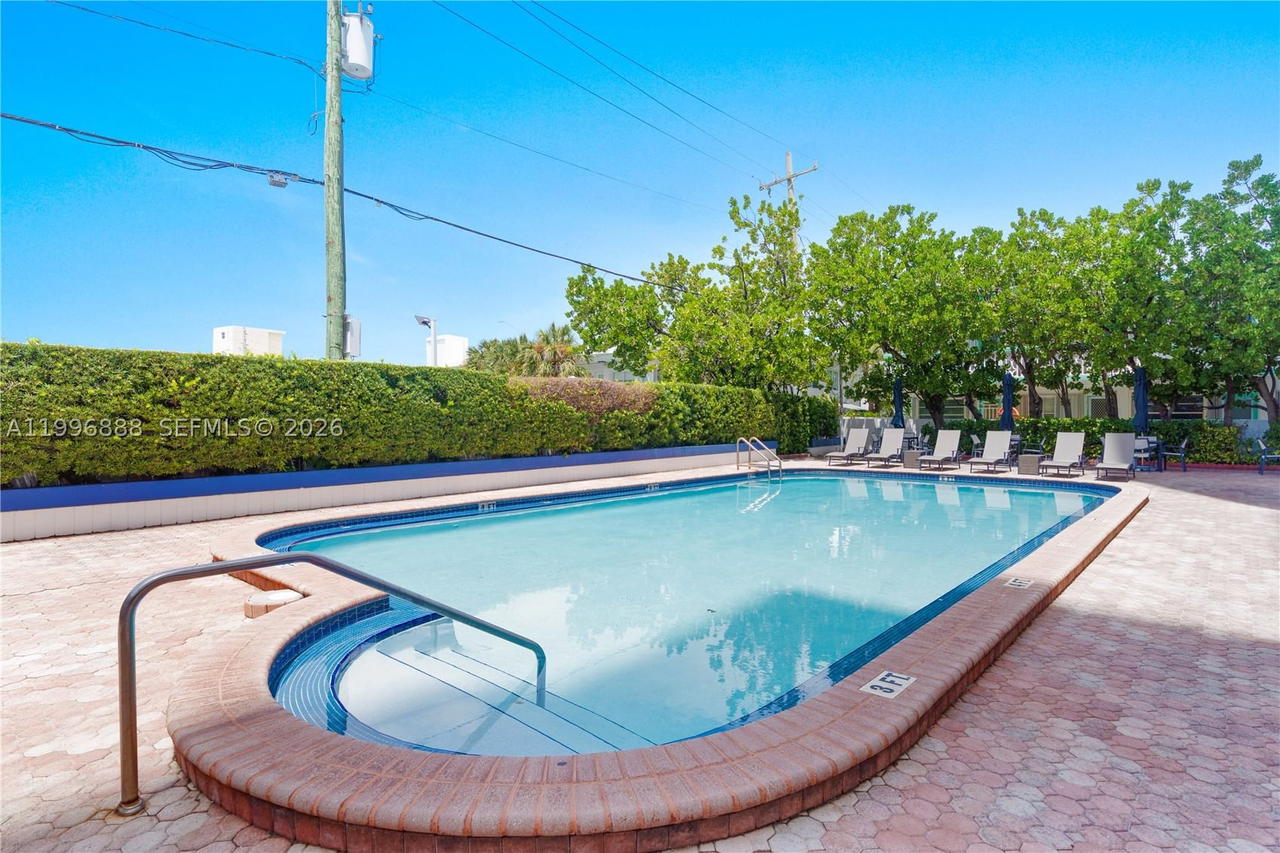 Real estate property located at 6450 Collins Ave #204, Miami-dade, Ocean Park Condo, Miami Beach, FL