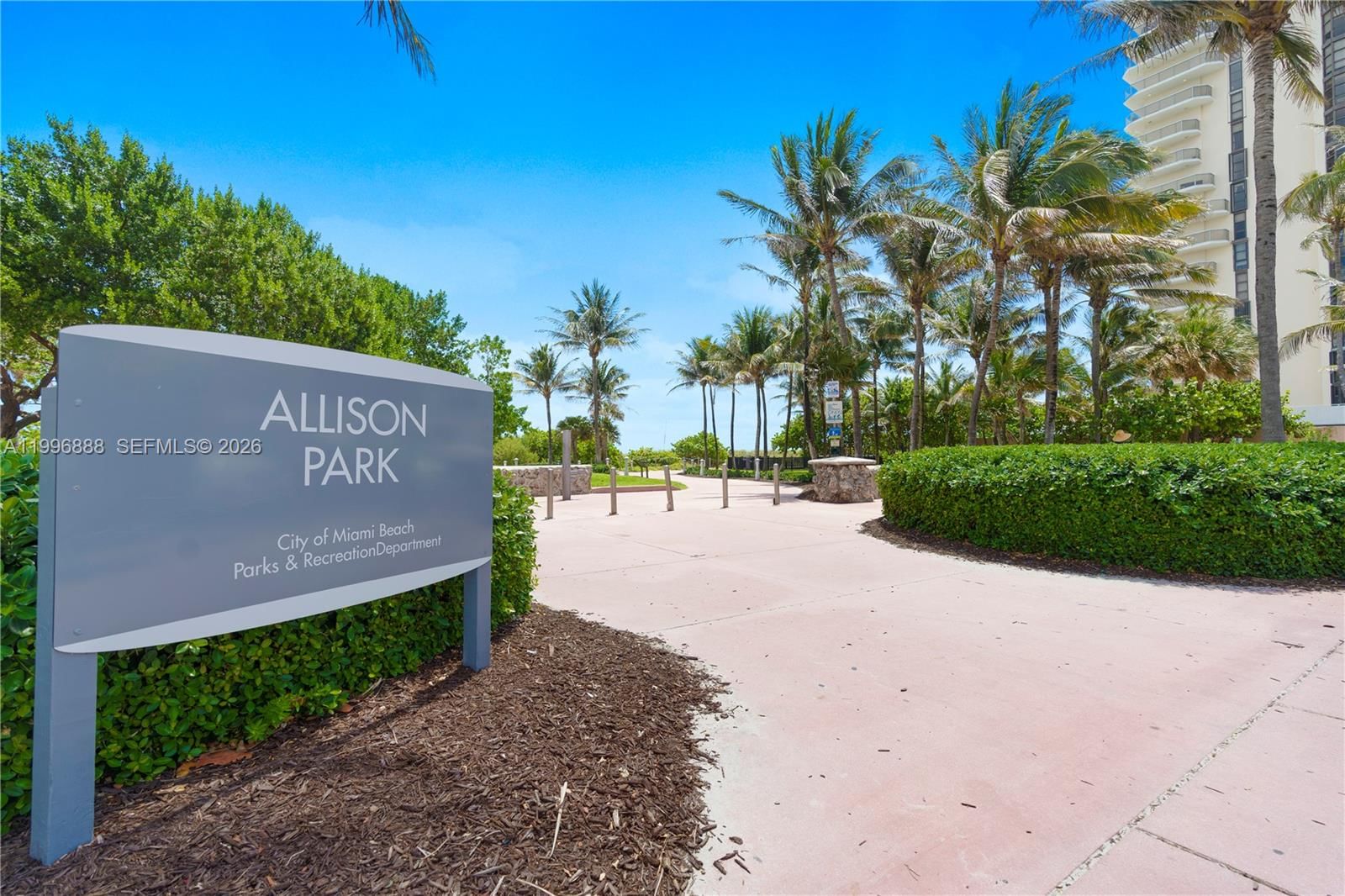 Real estate property located at 6450 Collins Ave #204, Miami-dade, Ocean Park Condo, Miami Beach, FL