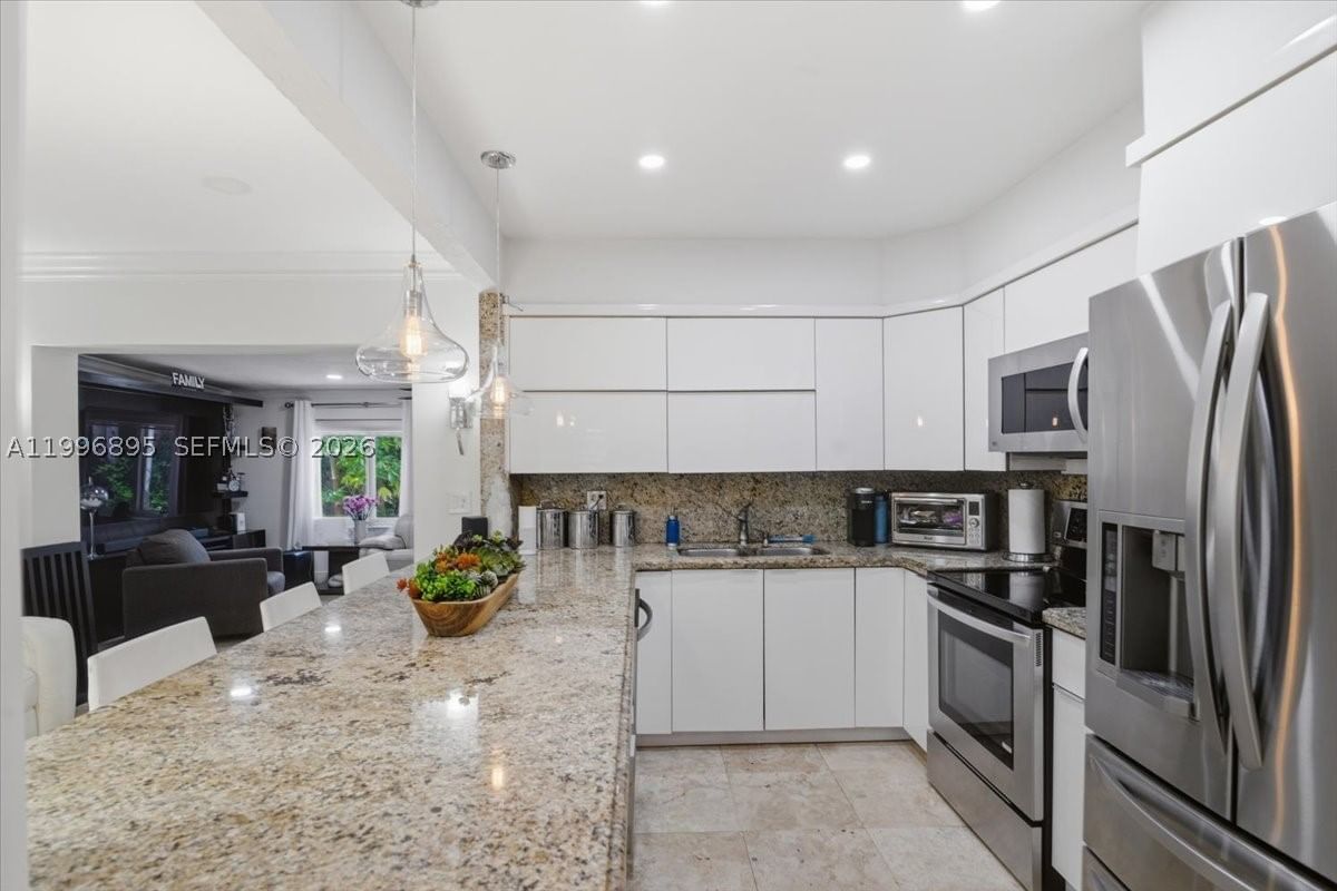 Real estate property located at 6133 44th Ter, Miami-dade, Riviera Estates 2nd Addn, Miami, FL