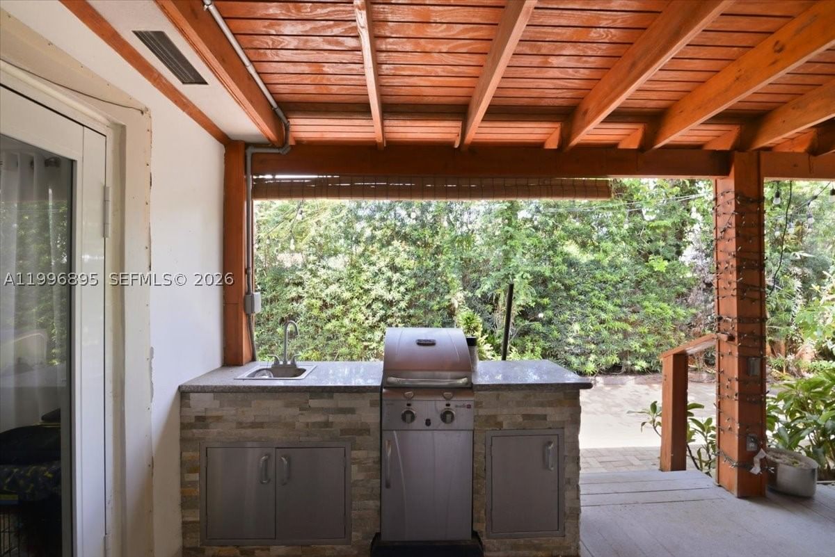 Real estate property located at 6133 44th Ter, Miami-dade, Riviera Estates 2nd Addn, Miami, FL