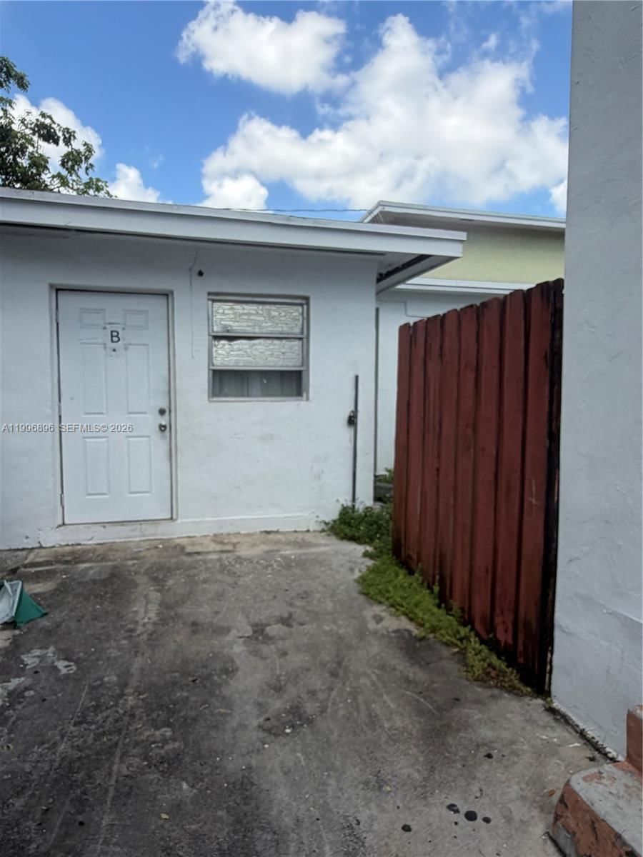 Real estate property located at 634 10th Ave, Miami-dade, Lawrence Estate Land Co, Miami, FL