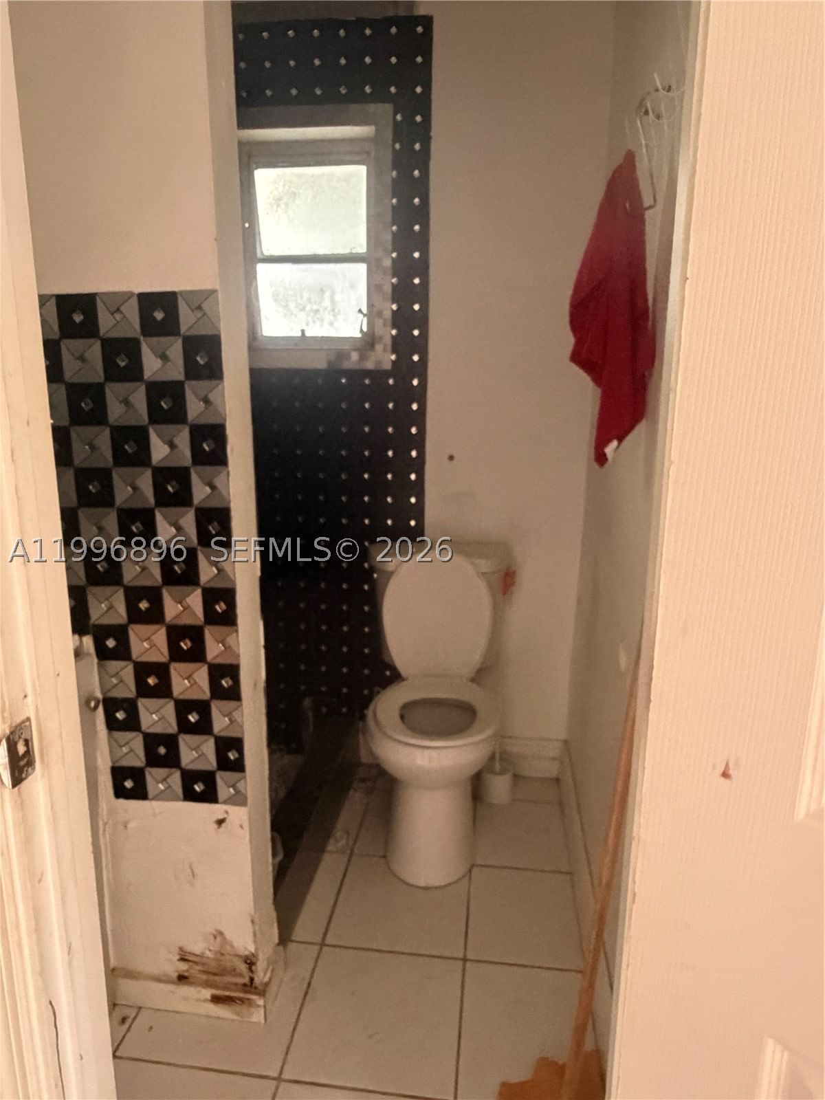Real estate property located at 634 10th Ave, Miami-dade, Lawrence Estate Land Co, Miami, FL