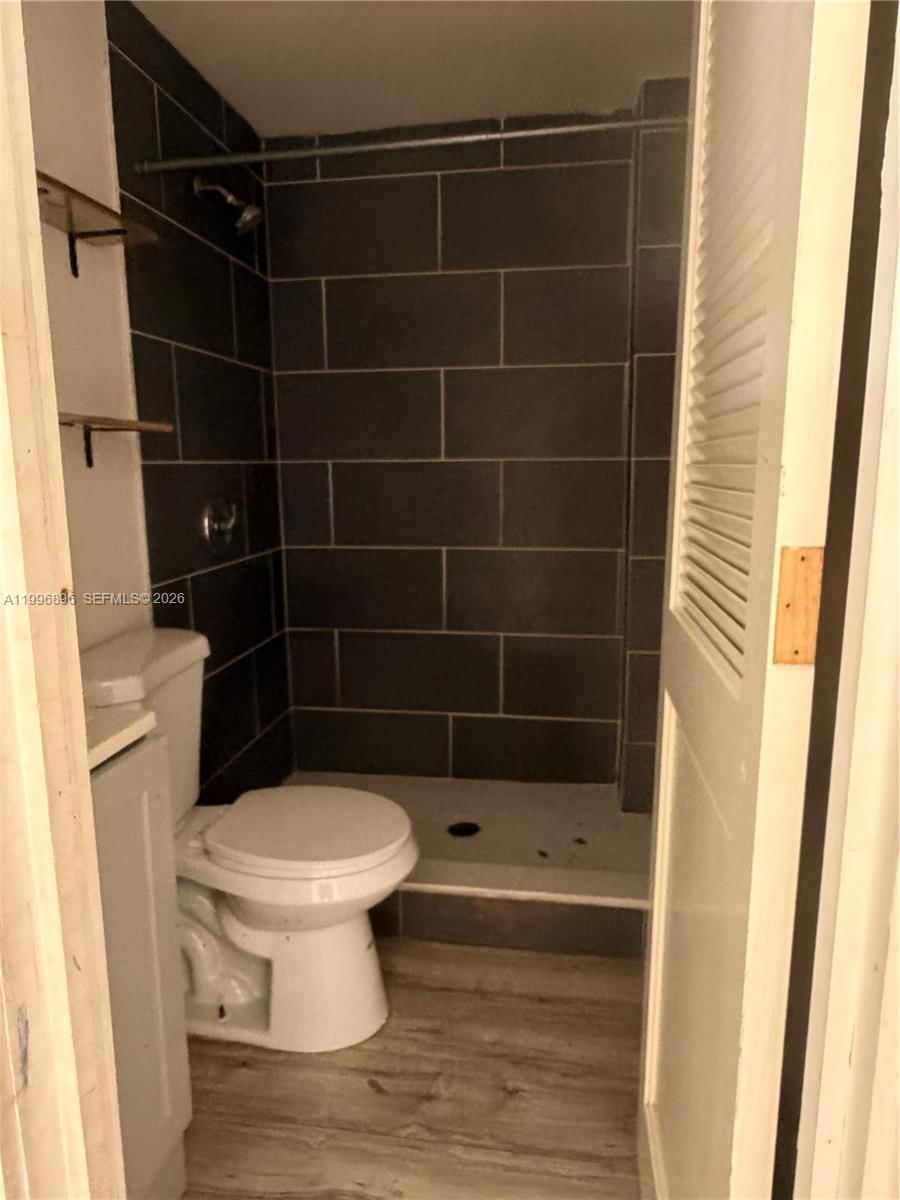 Real estate property located at 634 10th Ave, Miami-dade, Lawrence Estate Land Co, Miami, FL