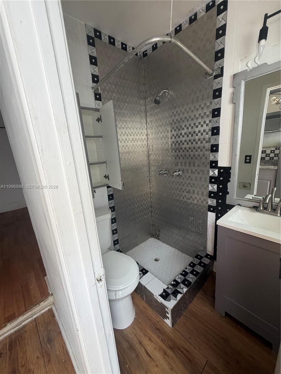 Real estate property located at 634 10th Ave, Miami-dade, Lawrence Estate Land Co, Miami, FL