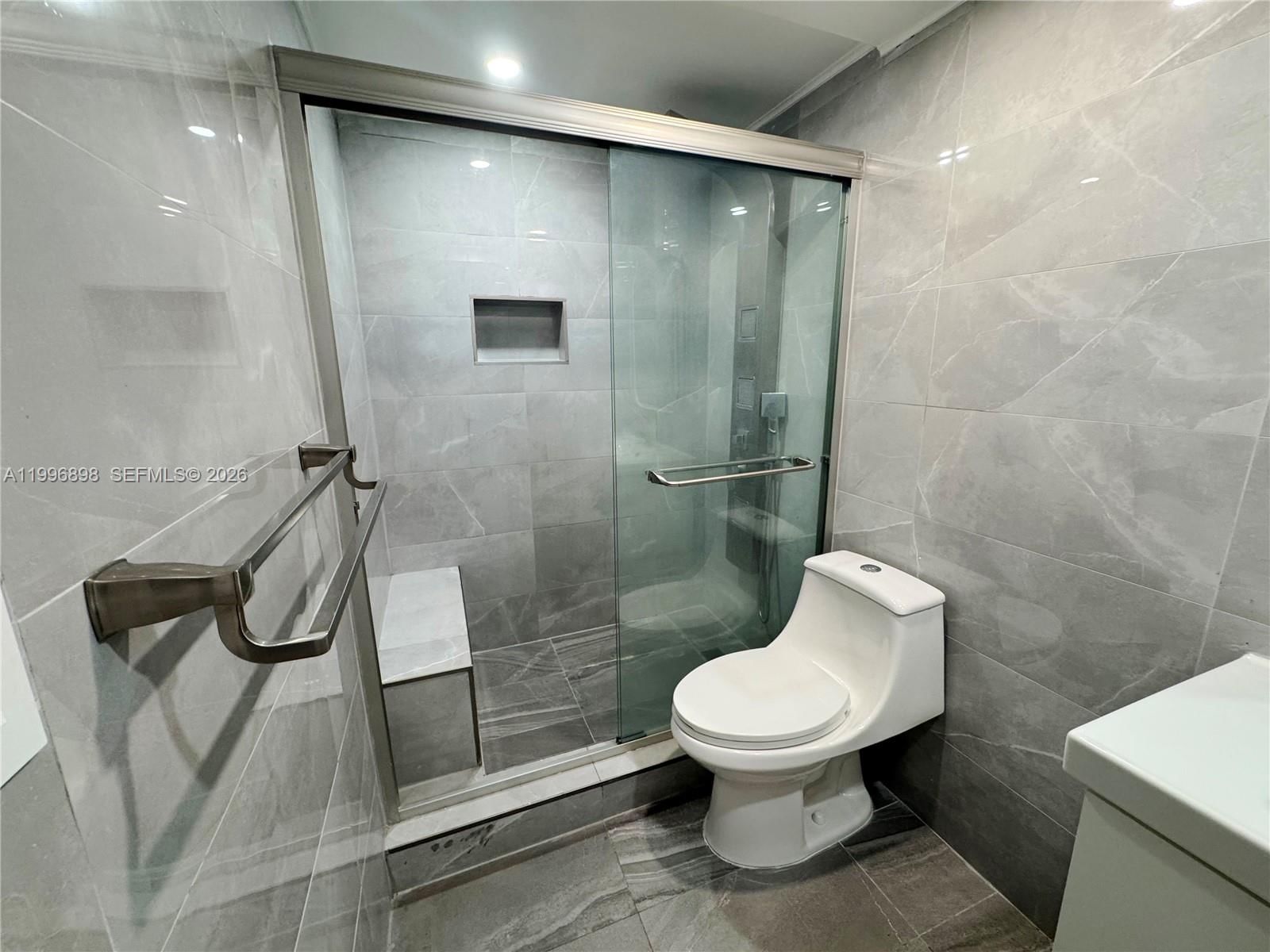 Real estate property located at 1455 Treasure Dr #7B, Miami-dade, Island Place At North Bay, North Bay Village, FL