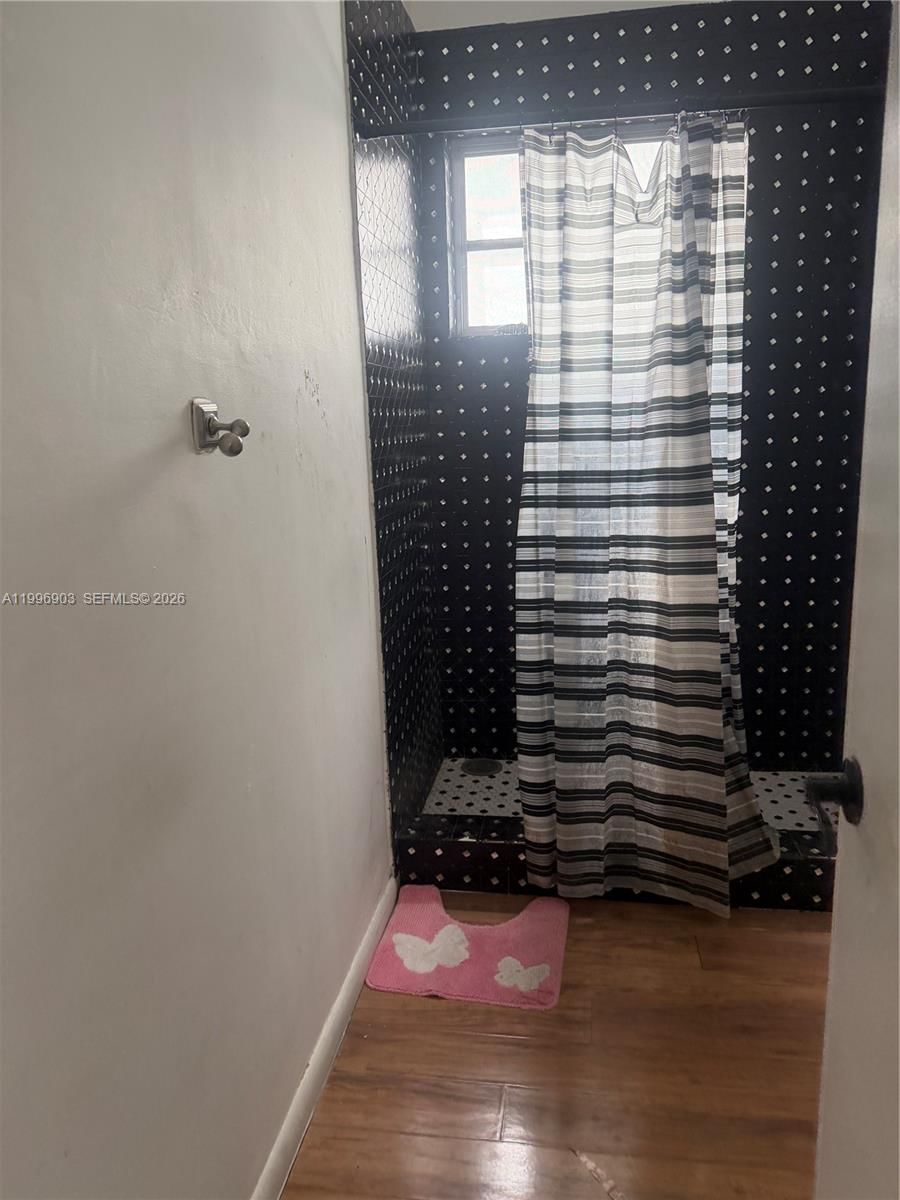 Real estate property located at 634 10th Ave, Miami-dade, Lawrence Estate Land Co, Miami, FL