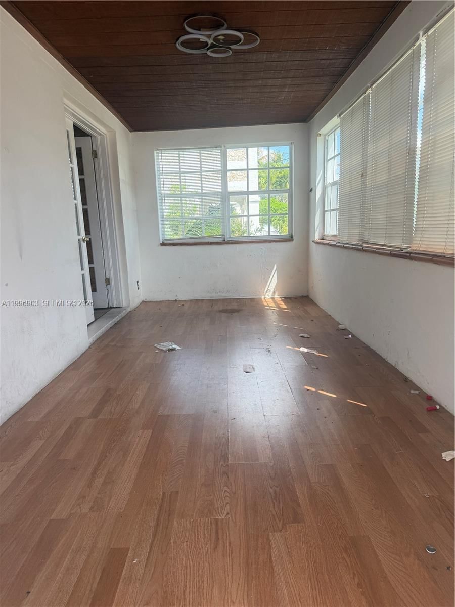 Real estate property located at 634 10th Ave, Miami-dade, Lawrence Estate Land Co, Miami, FL