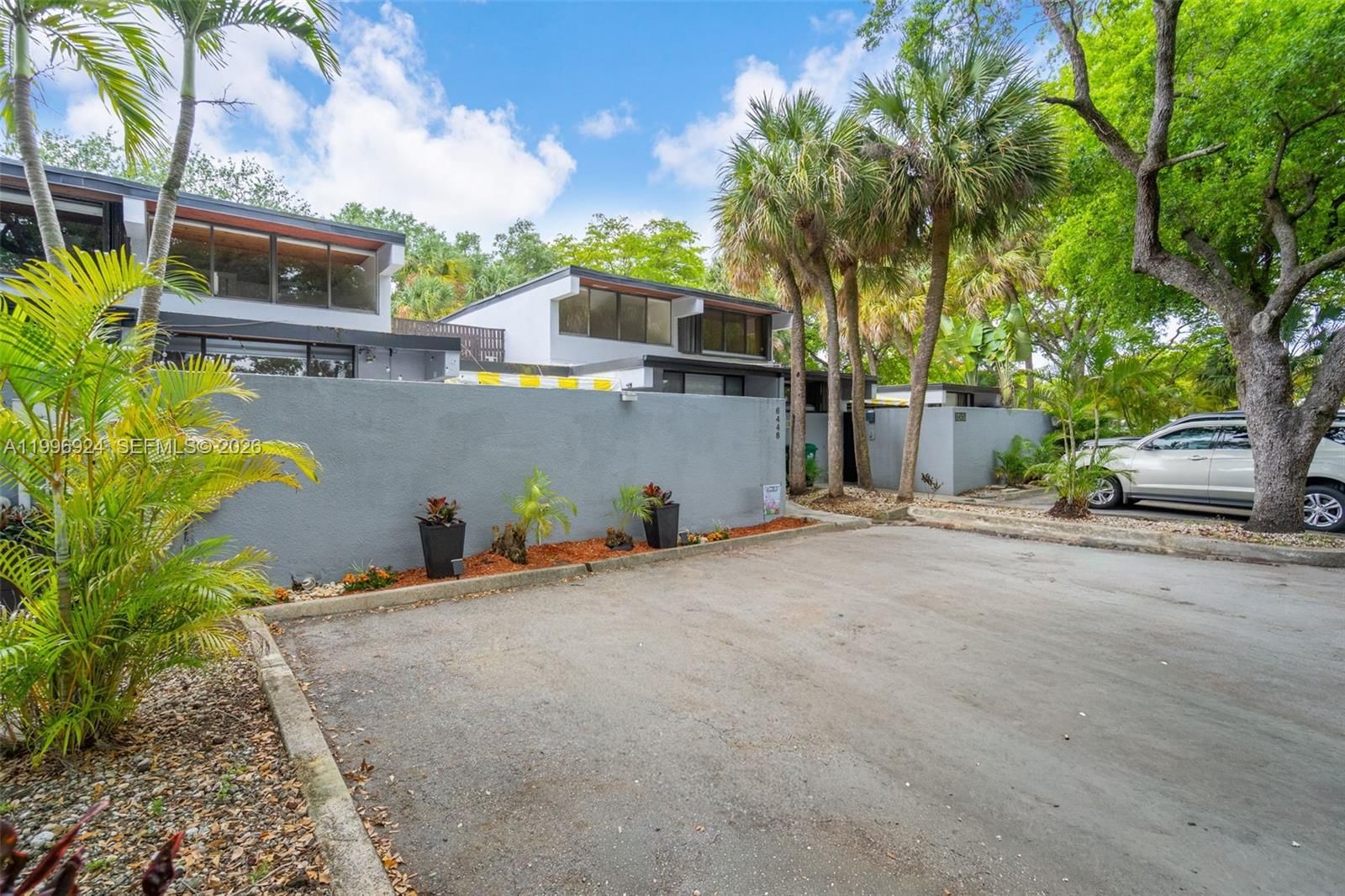 Real estate property located at 6448 Windmill Gate Rd, Miami-dade, Miami Lakes Windmill Gate, Miami Lakes, FL
