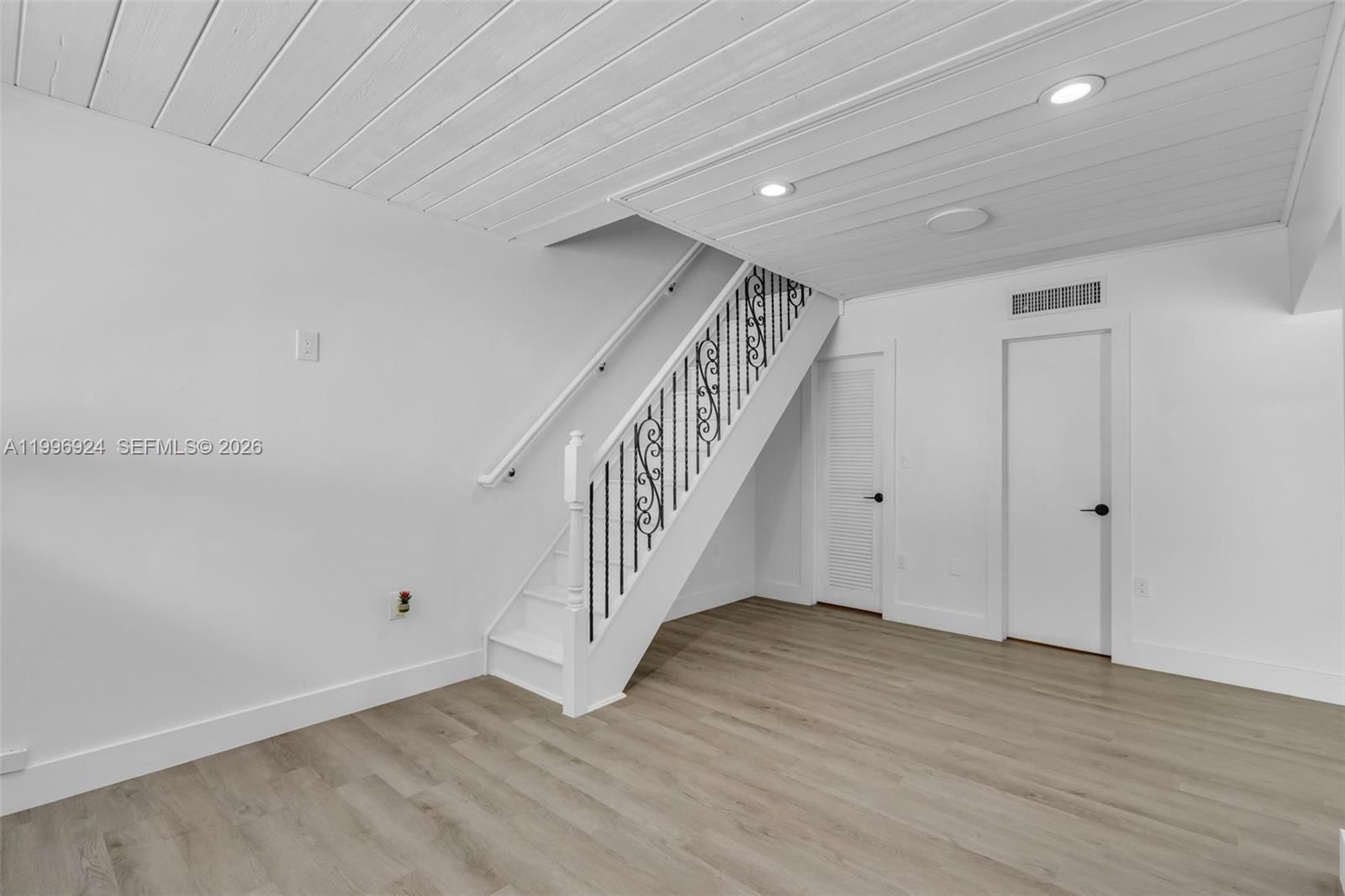 Real estate property located at 6448 Windmill Gate Rd, Miami-dade, Miami Lakes Windmill Gate, Miami Lakes, FL