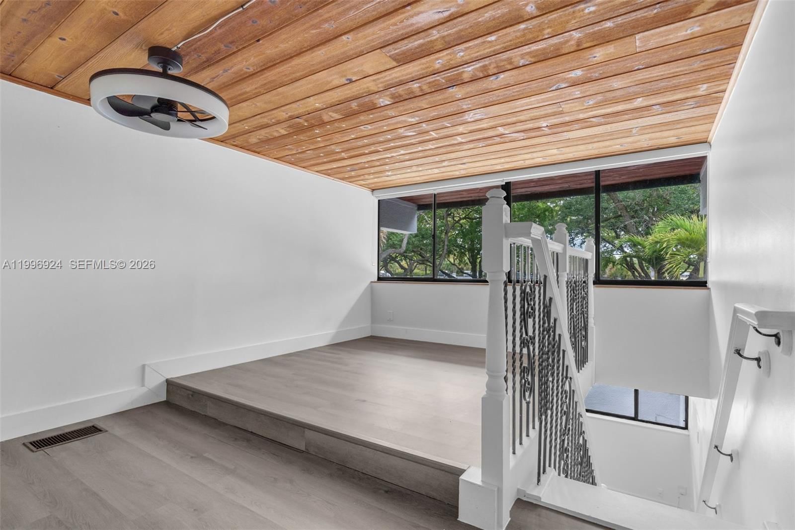 Real estate property located at 6448 Windmill Gate Rd, Miami-dade, Miami Lakes Windmill Gate, Miami Lakes, FL