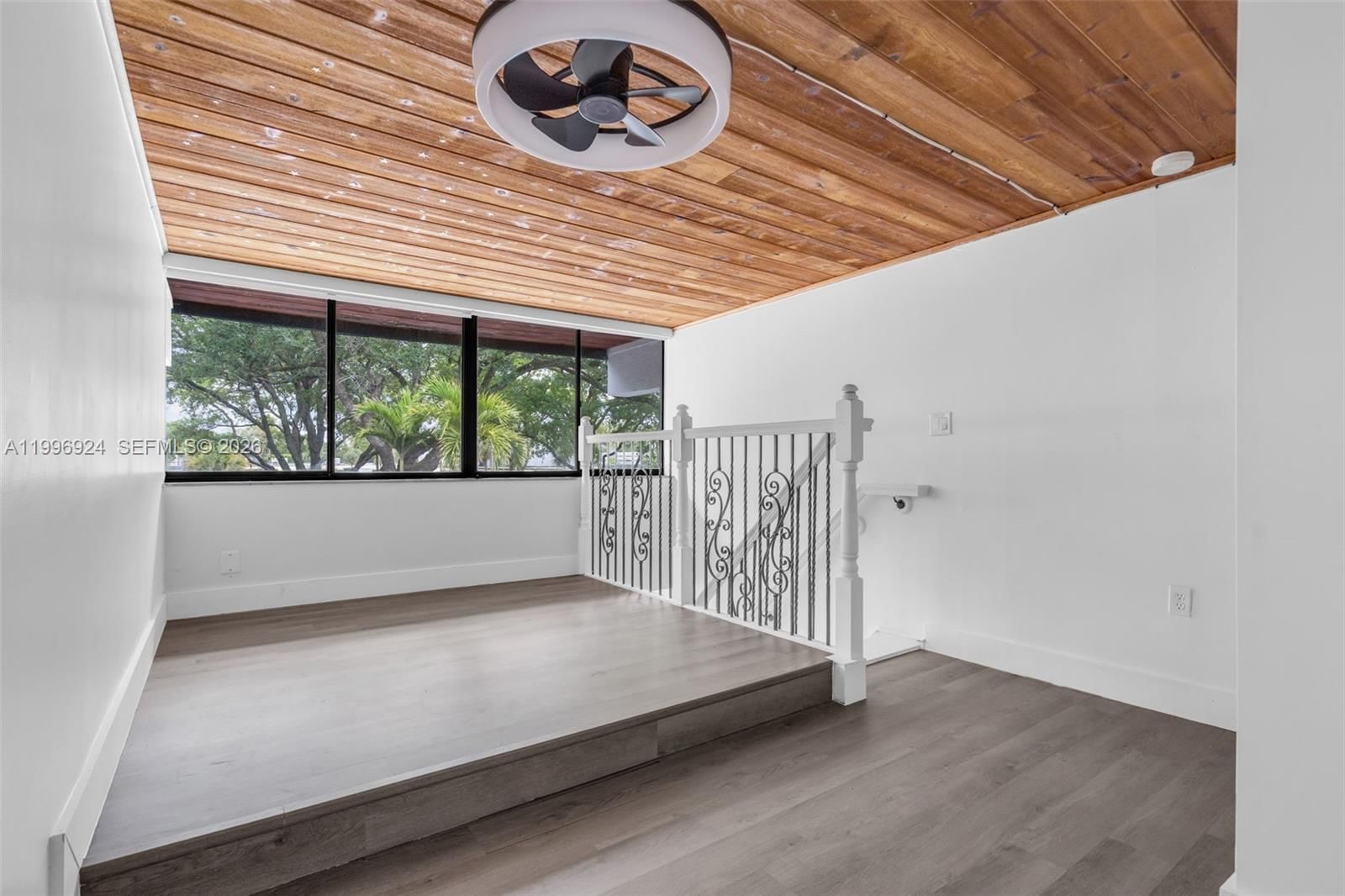 Real estate property located at 6448 Windmill Gate Rd, Miami-dade, Miami Lakes Windmill Gate, Miami Lakes, FL