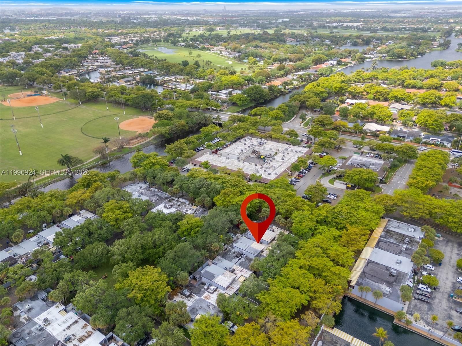 Real estate property located at 6448 Windmill Gate Rd, Miami-dade, Miami Lakes Windmill Gate, Miami Lakes, FL