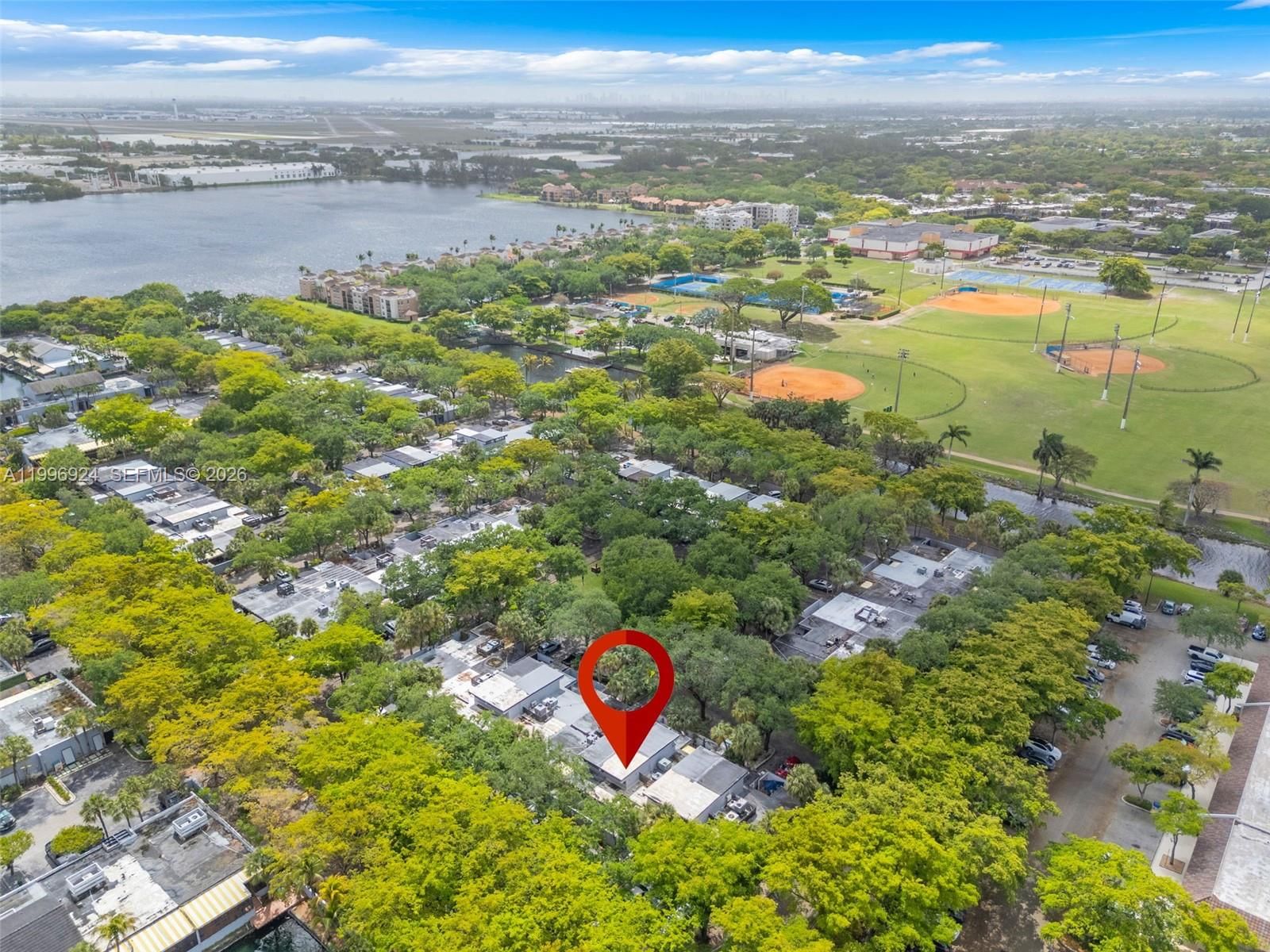 Real estate property located at 6448 Windmill Gate Rd, Miami-dade, Miami Lakes Windmill Gate, Miami Lakes, FL