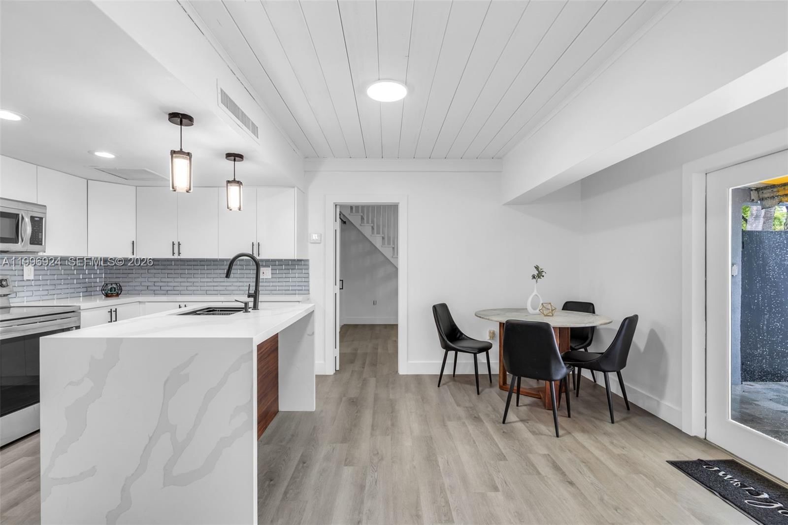 Real estate property located at 6448 Windmill Gate Rd, Miami-dade, Miami Lakes Windmill Gate, Miami Lakes, FL