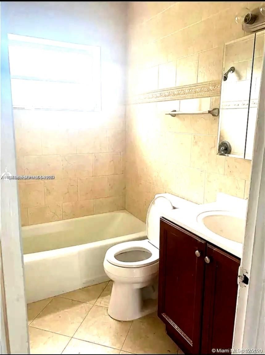 Real estate property located at 2219 Polk St #6A, Broward, Cypress Gardens Condomini, Hollywood, FL