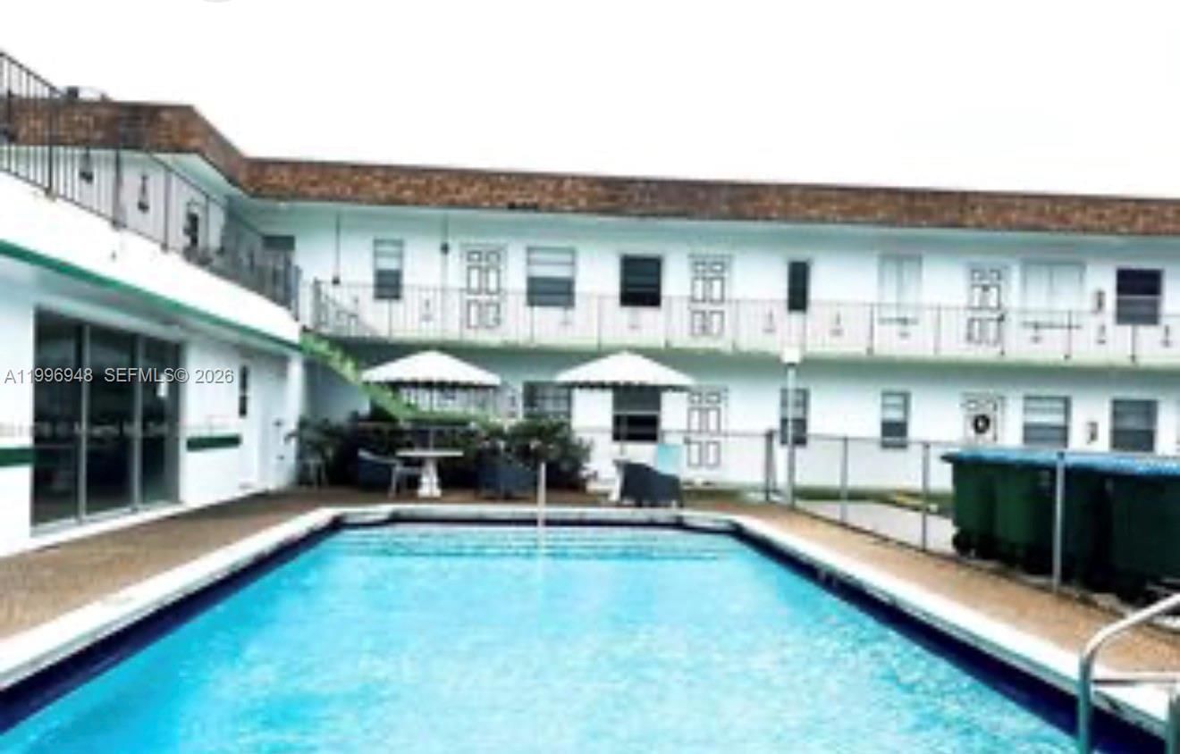 Real estate property located at 2219 Polk St #6A, Broward, Cypress Gardens Condomini, Hollywood, FL