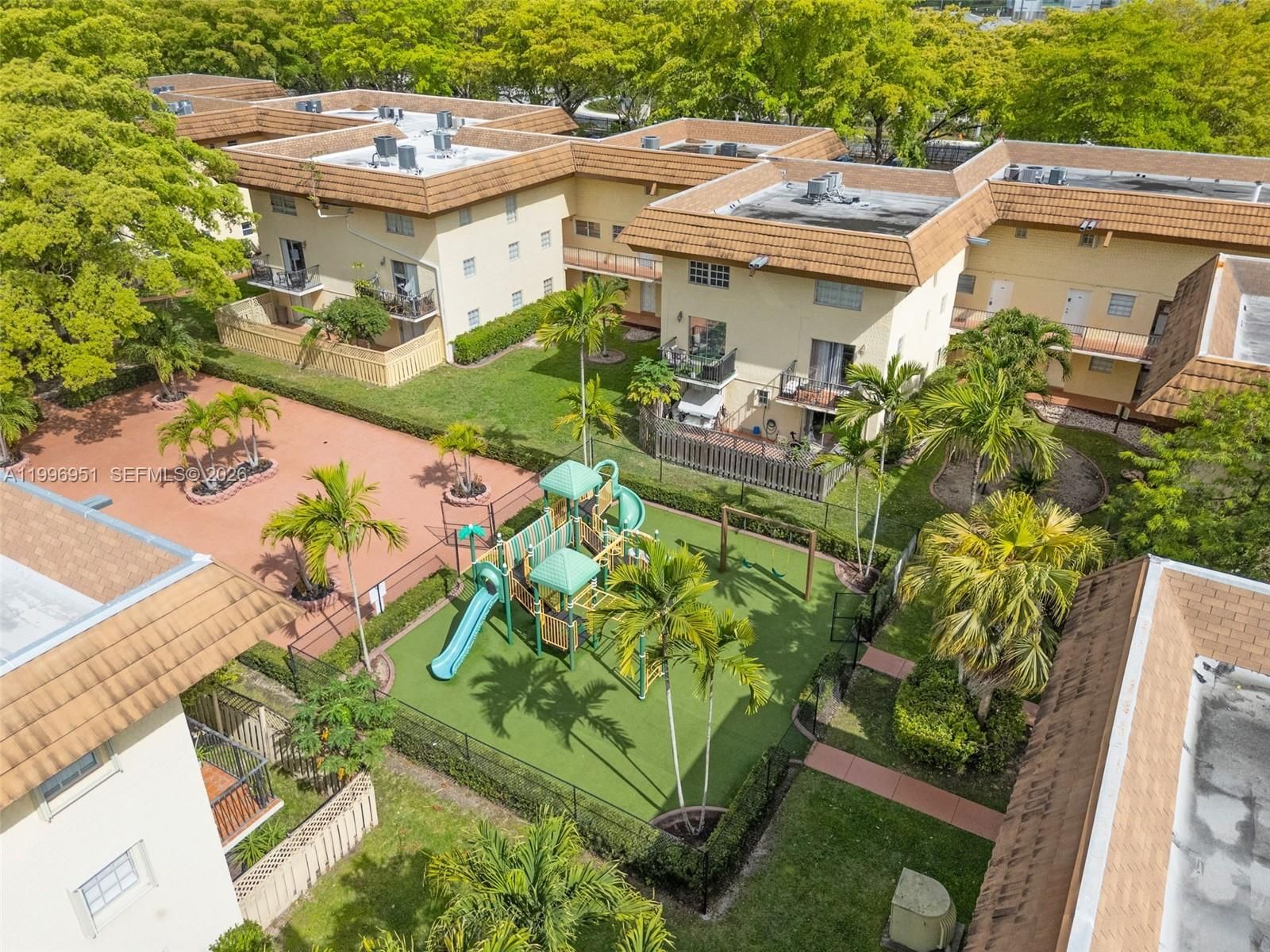 Real estate property located at 8500 109th Ave #6-114, Miami-dade, Courtyards At Kendall Con, Miami, FL