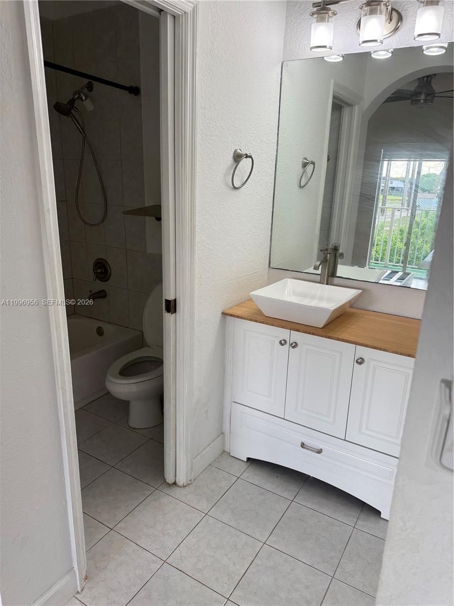 Real estate property located at 17084 138th Ct, Miami-dade, Cazadores Sub, Miami, FL