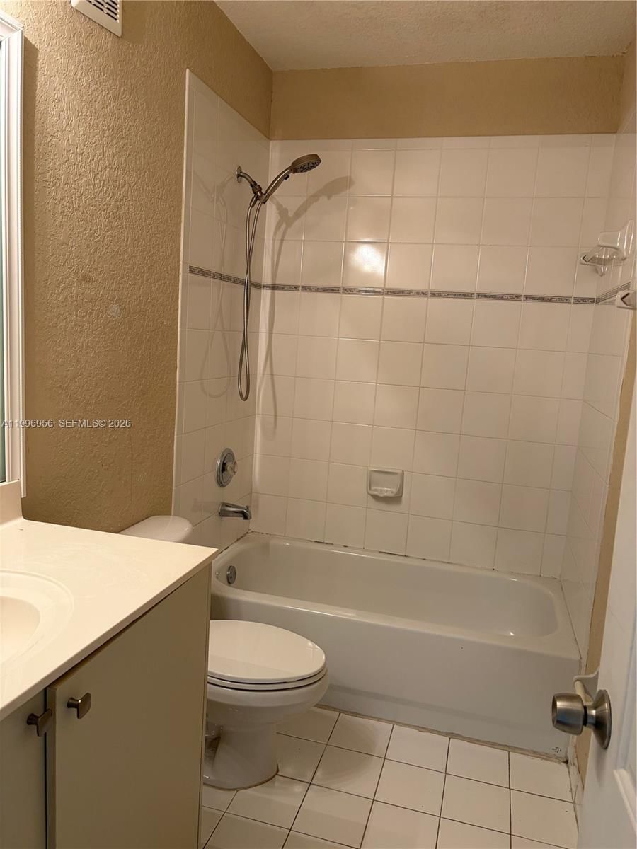 Real estate property located at 17084 138th Ct, Miami-dade, Cazadores Sub, Miami, FL