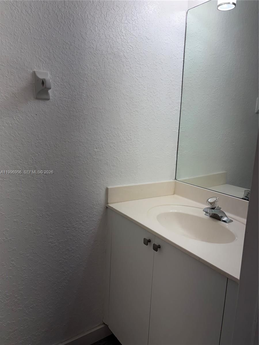 Real estate property located at 17084 138th Ct, Miami-dade, Cazadores Sub, Miami, FL