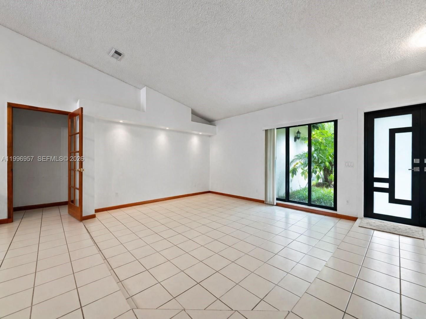 Real estate property located at 19990 134th Ct, Miami-dade, Kristina Estates 1st Addn, Miami, FL