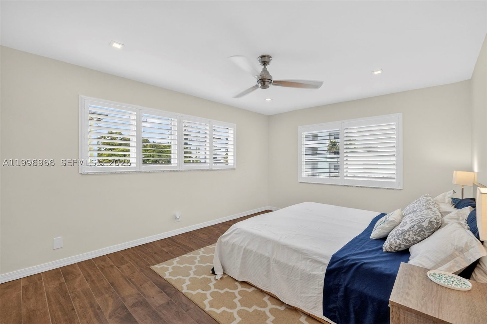 Real estate property located at 3050 48th St #210, Broward, Windsor Condo, Fort Lauderdale, FL