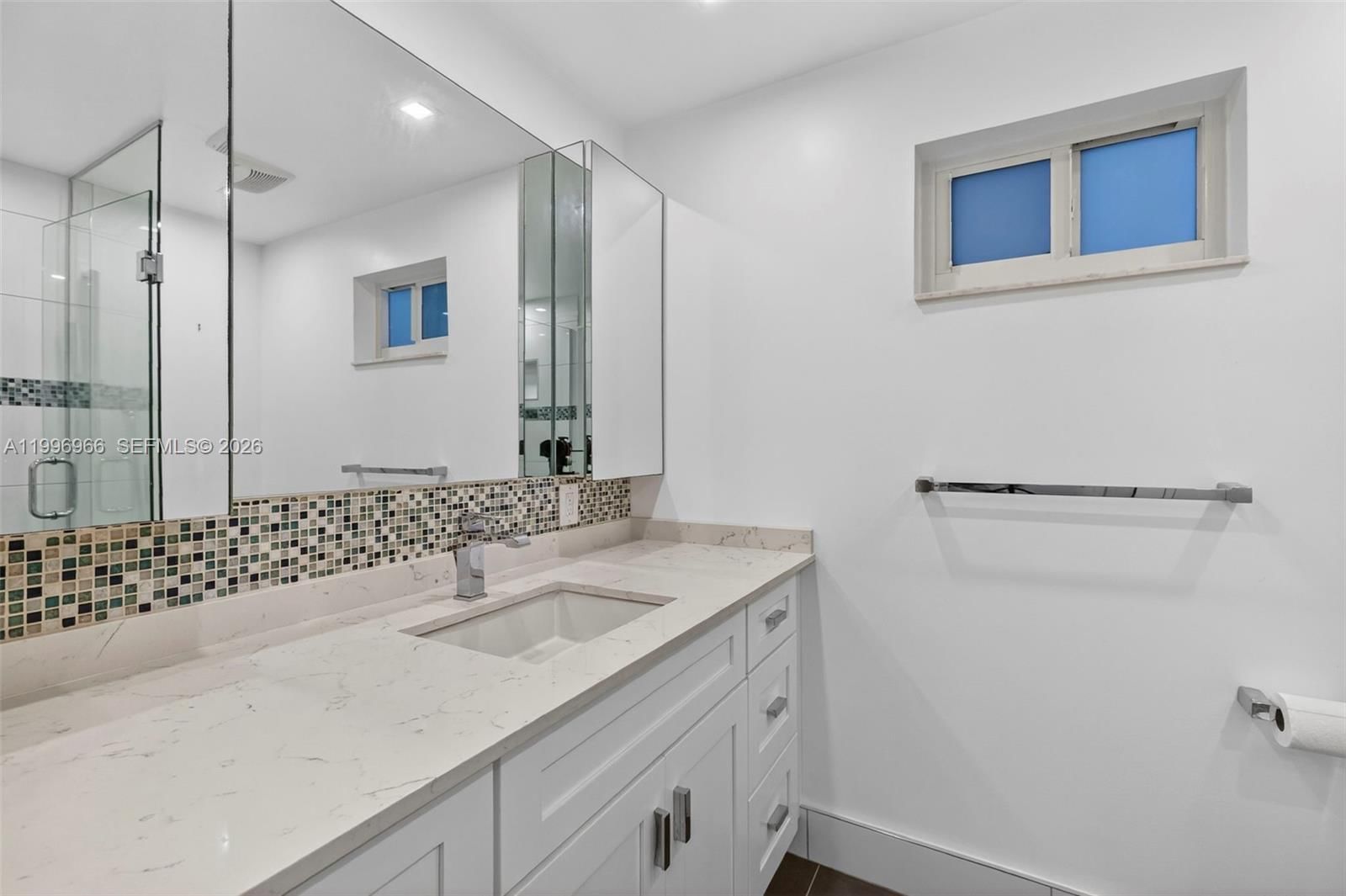 Real estate property located at 3050 48th St #210, Broward, Windsor Condo, Fort Lauderdale, FL