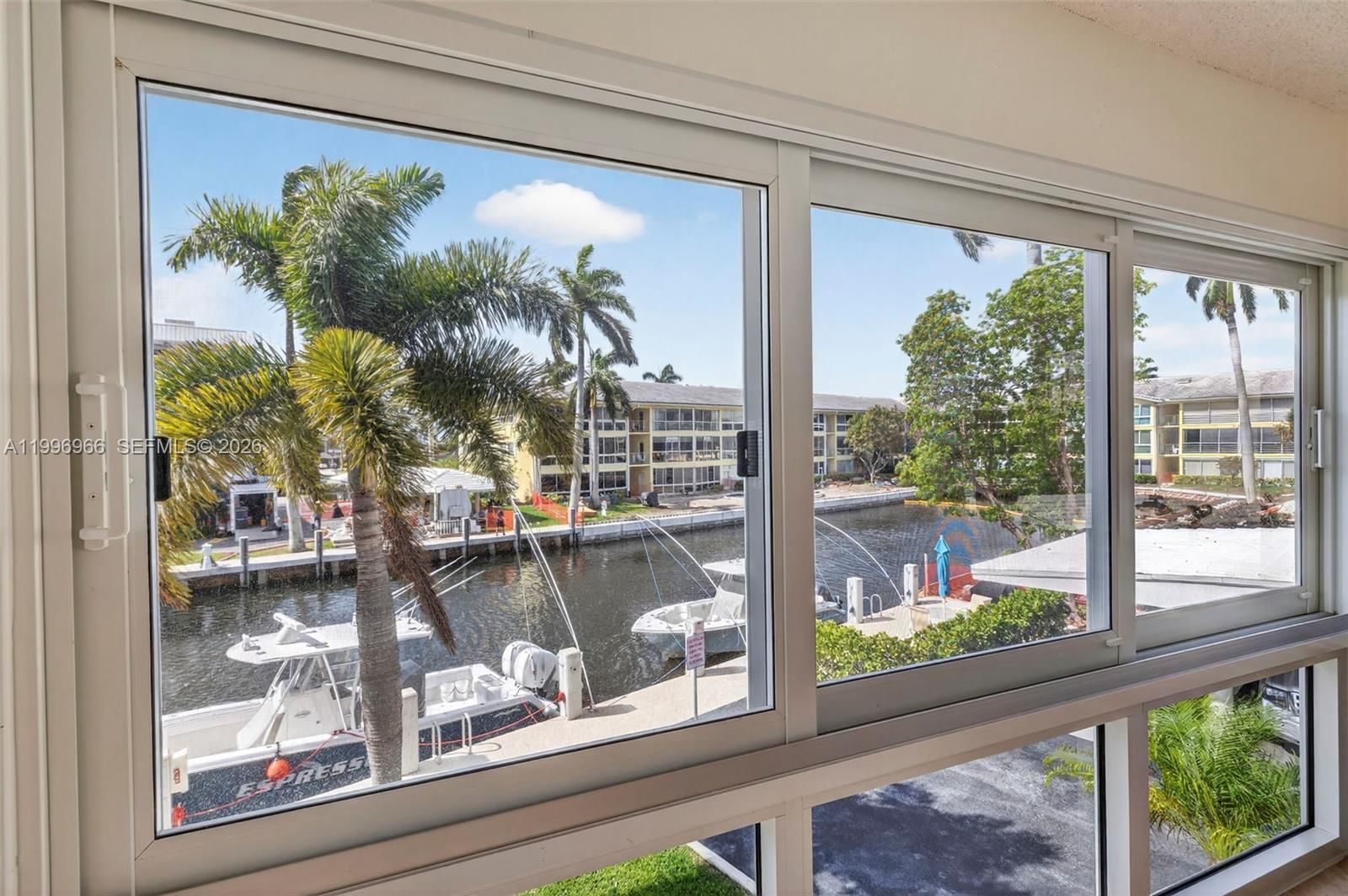 Real estate property located at 3050 48th St #210, Broward, Windsor Condo, Fort Lauderdale, FL