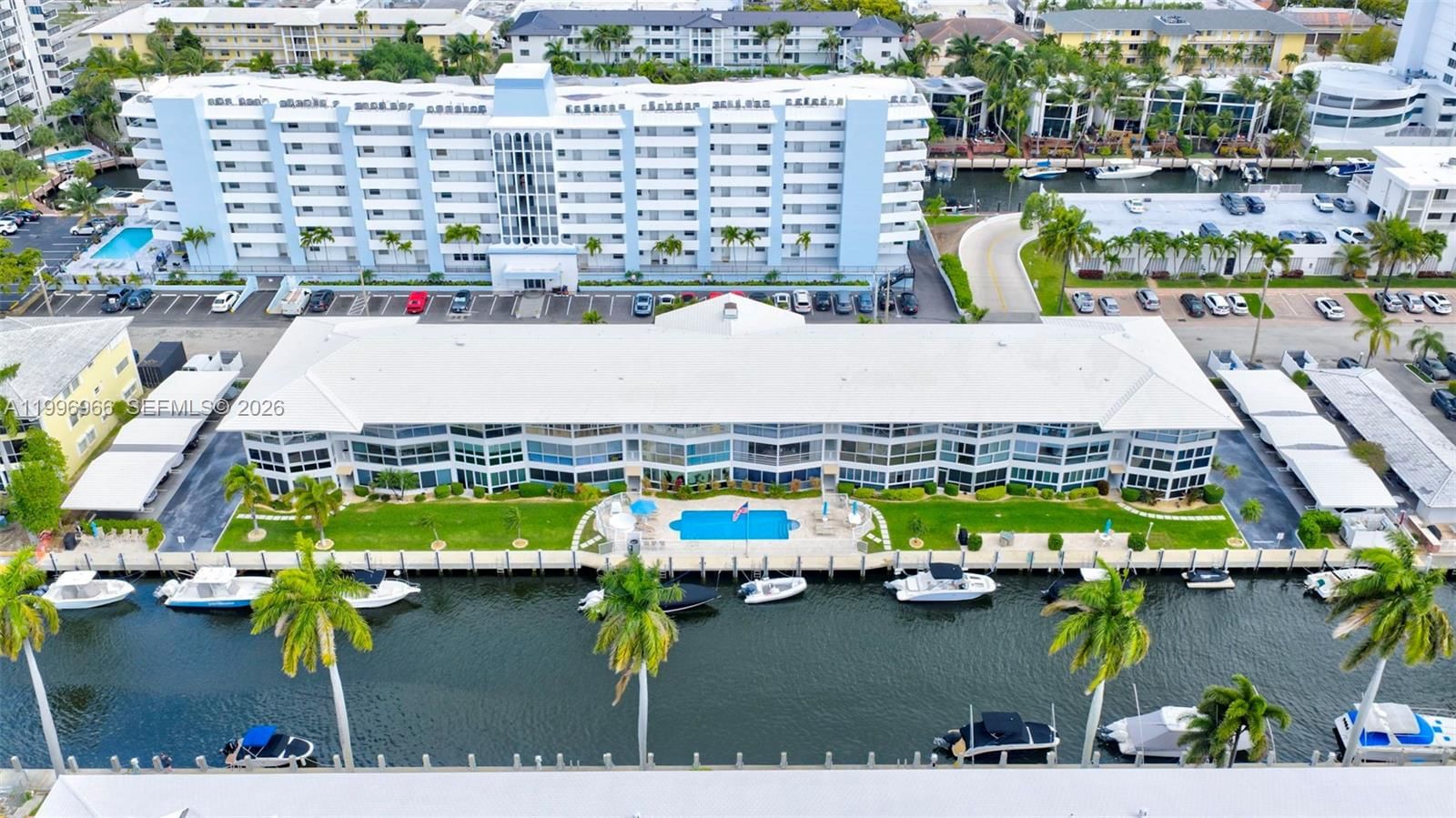 Real estate property located at 3050 48th St #210, Broward, Windsor Condo, Fort Lauderdale, FL