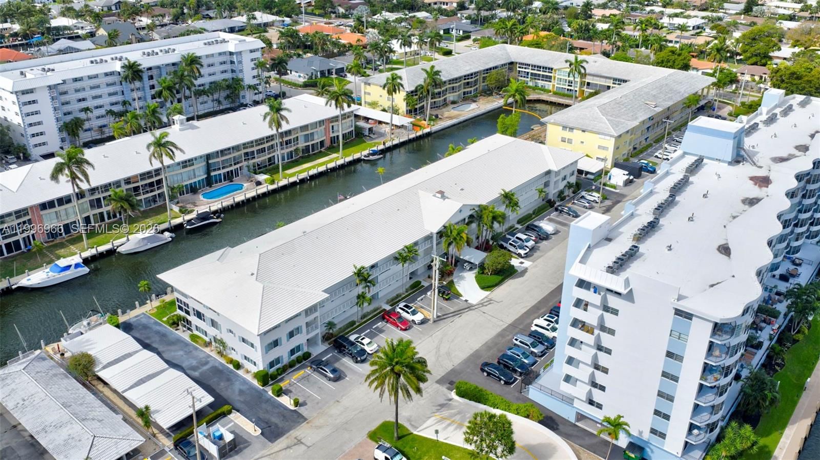 Real estate property located at 3050 48th St #210, Broward, Windsor Condo, Fort Lauderdale, FL