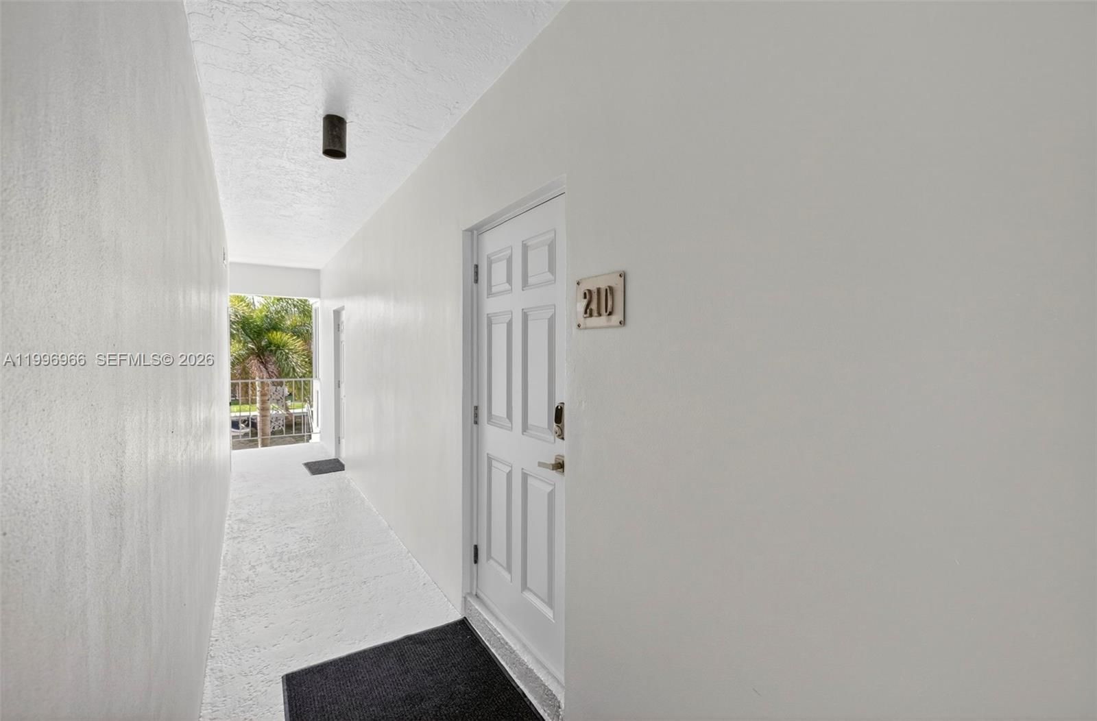 Real estate property located at 3050 48th St #210, Broward, Windsor Condo, Fort Lauderdale, FL