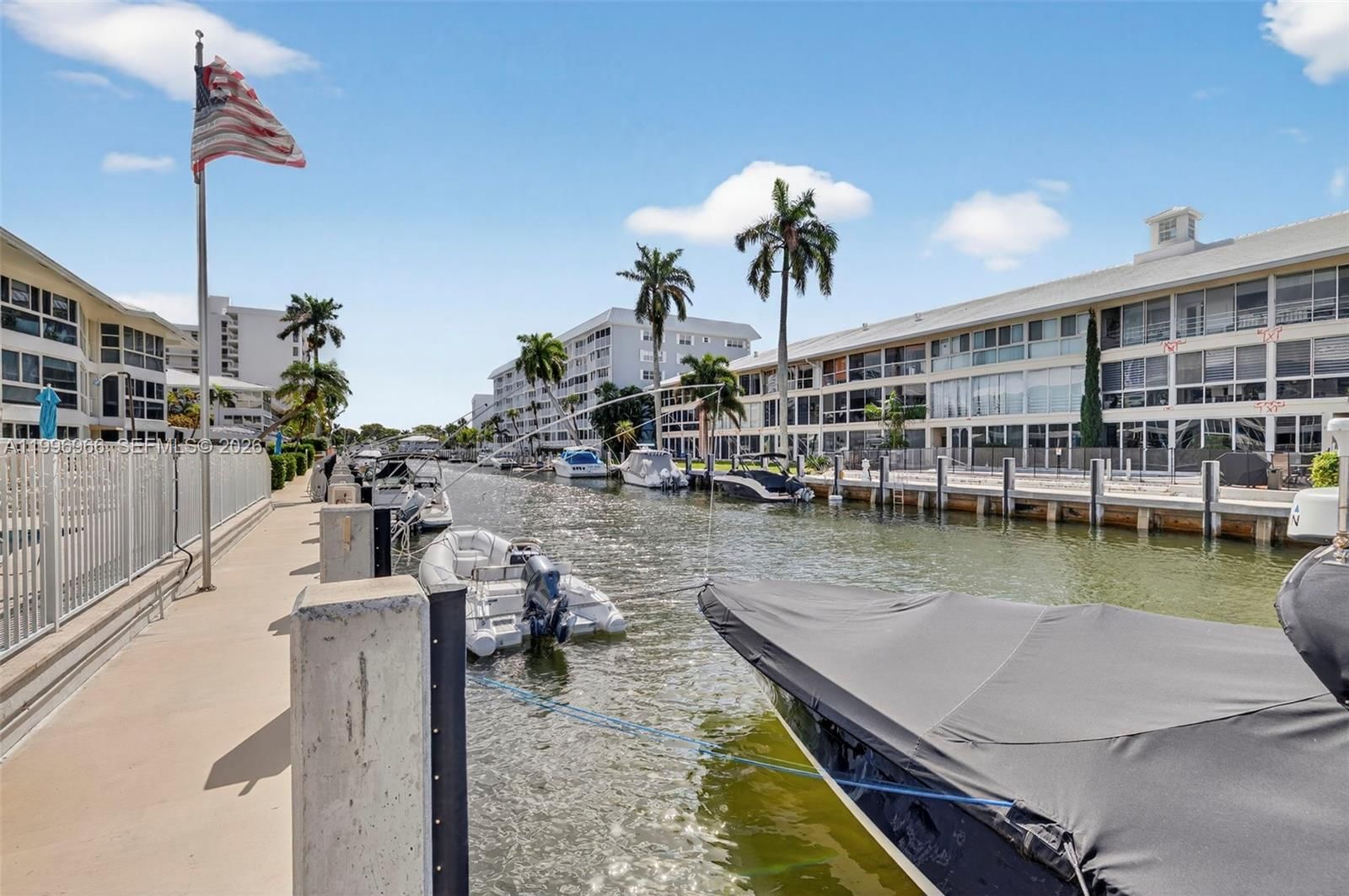 Real estate property located at 3050 48th St #210, Broward, Windsor Condo, Fort Lauderdale, FL