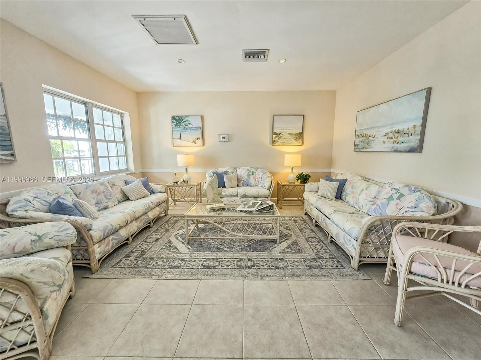 Real estate property located at 3050 48th St #210, Broward, Windsor Condo, Fort Lauderdale, FL